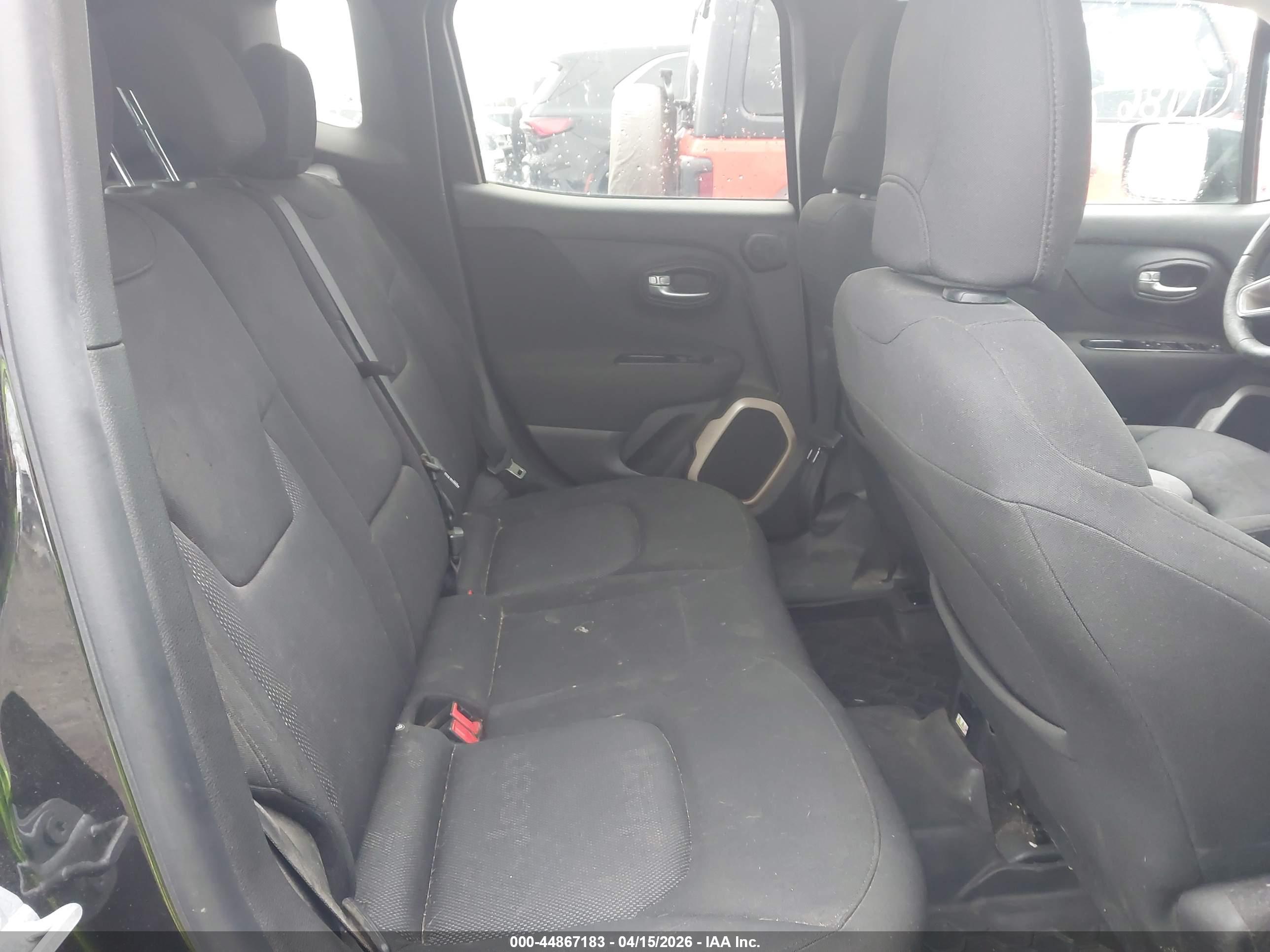 JEEP RENEGADE image 8