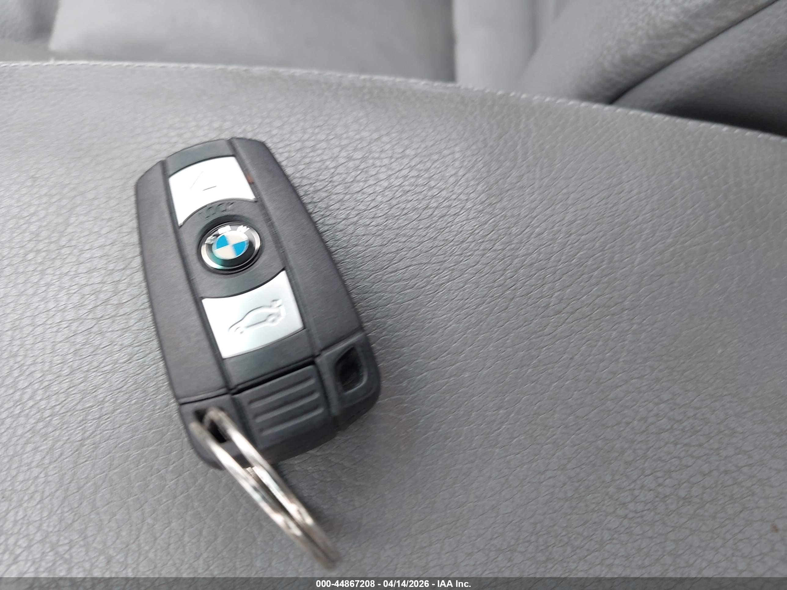 BMW 528I image 11