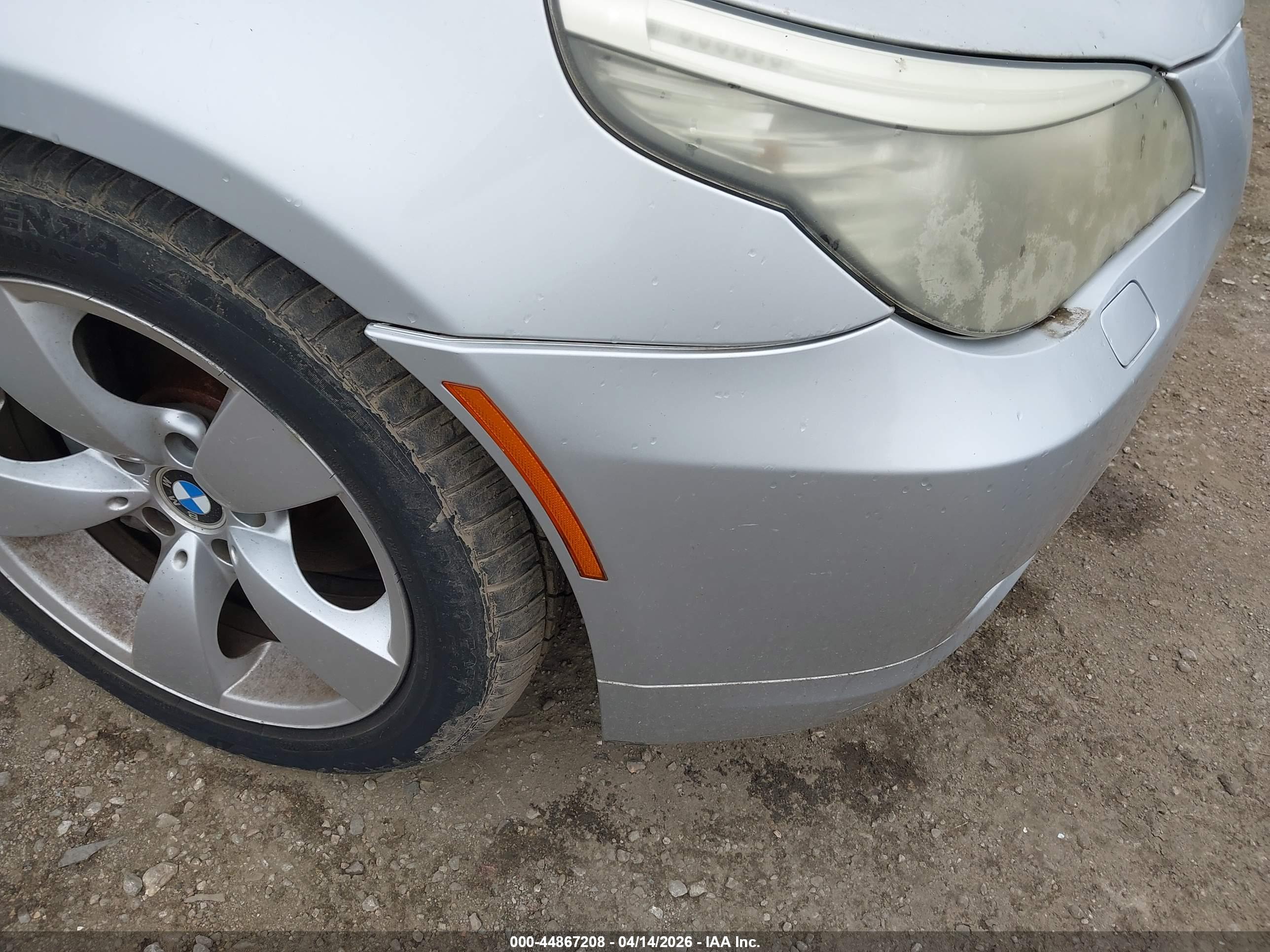 BMW 528I image 6