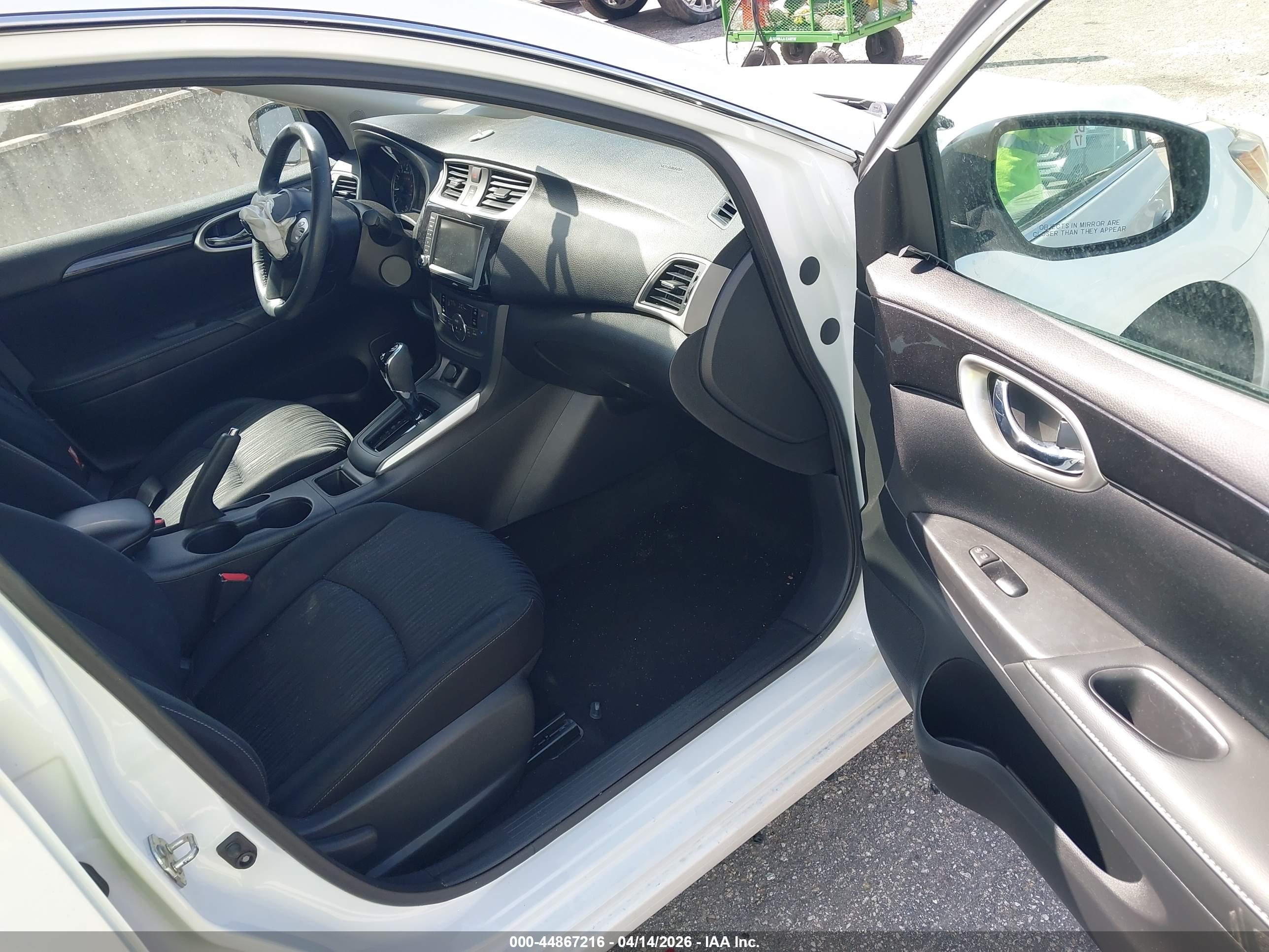 NISSAN SENTRA image 5