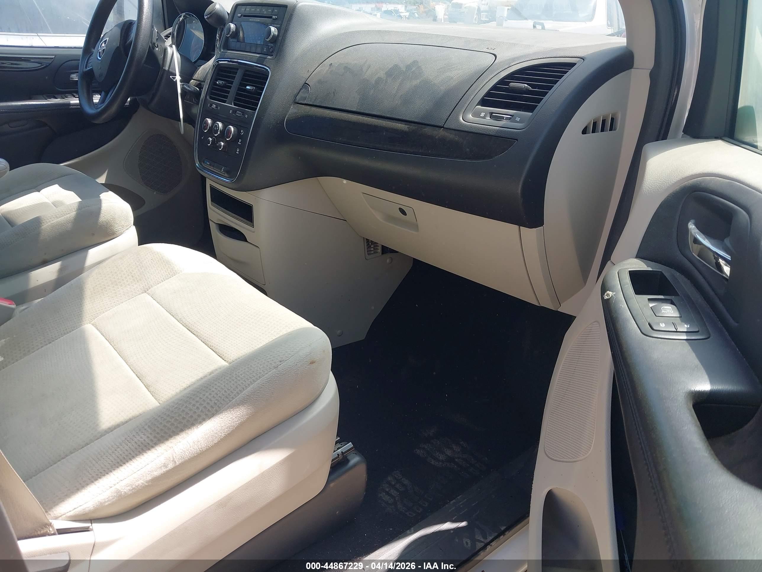 DODGE GRAND image 5
