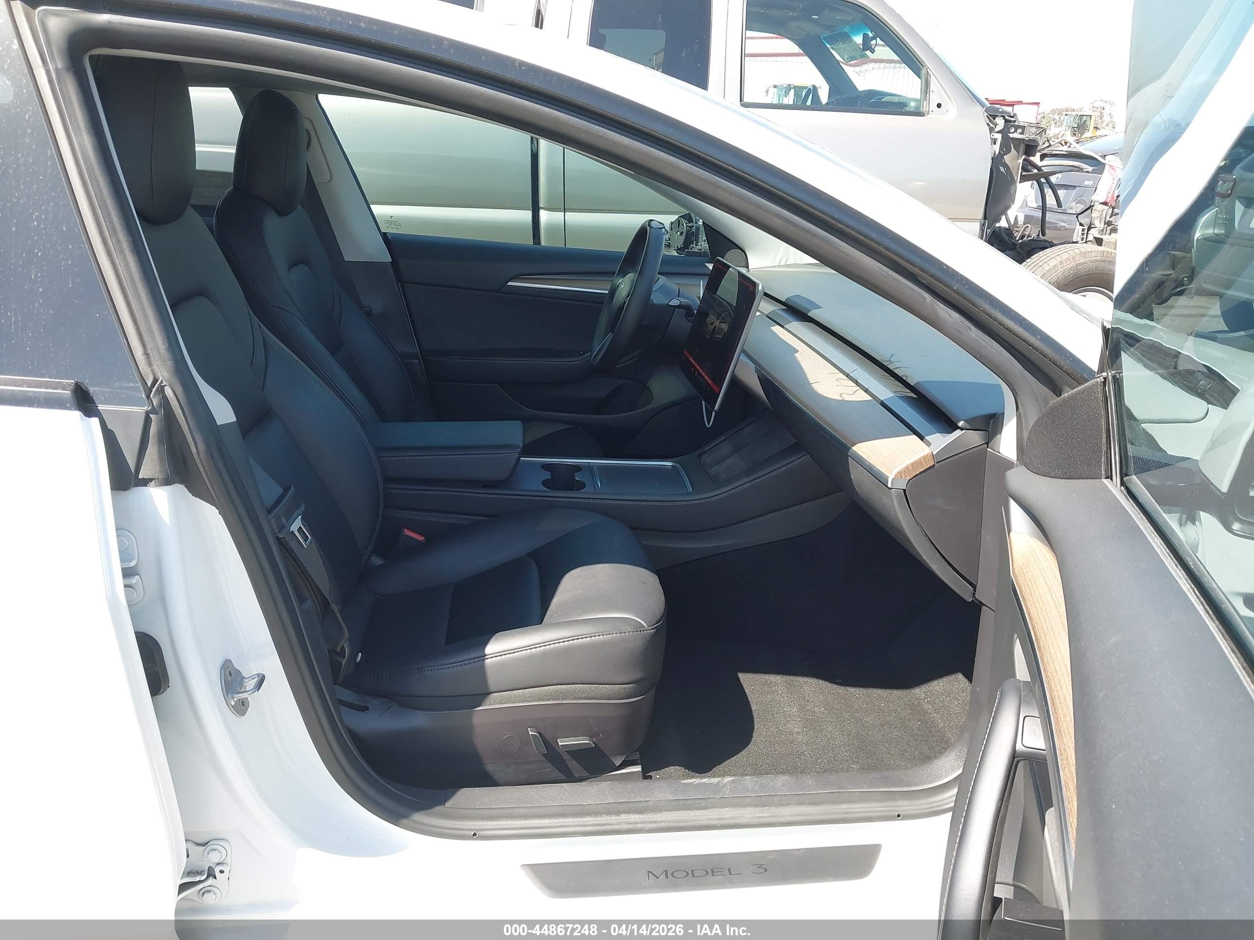 TESLA MODEL image 5