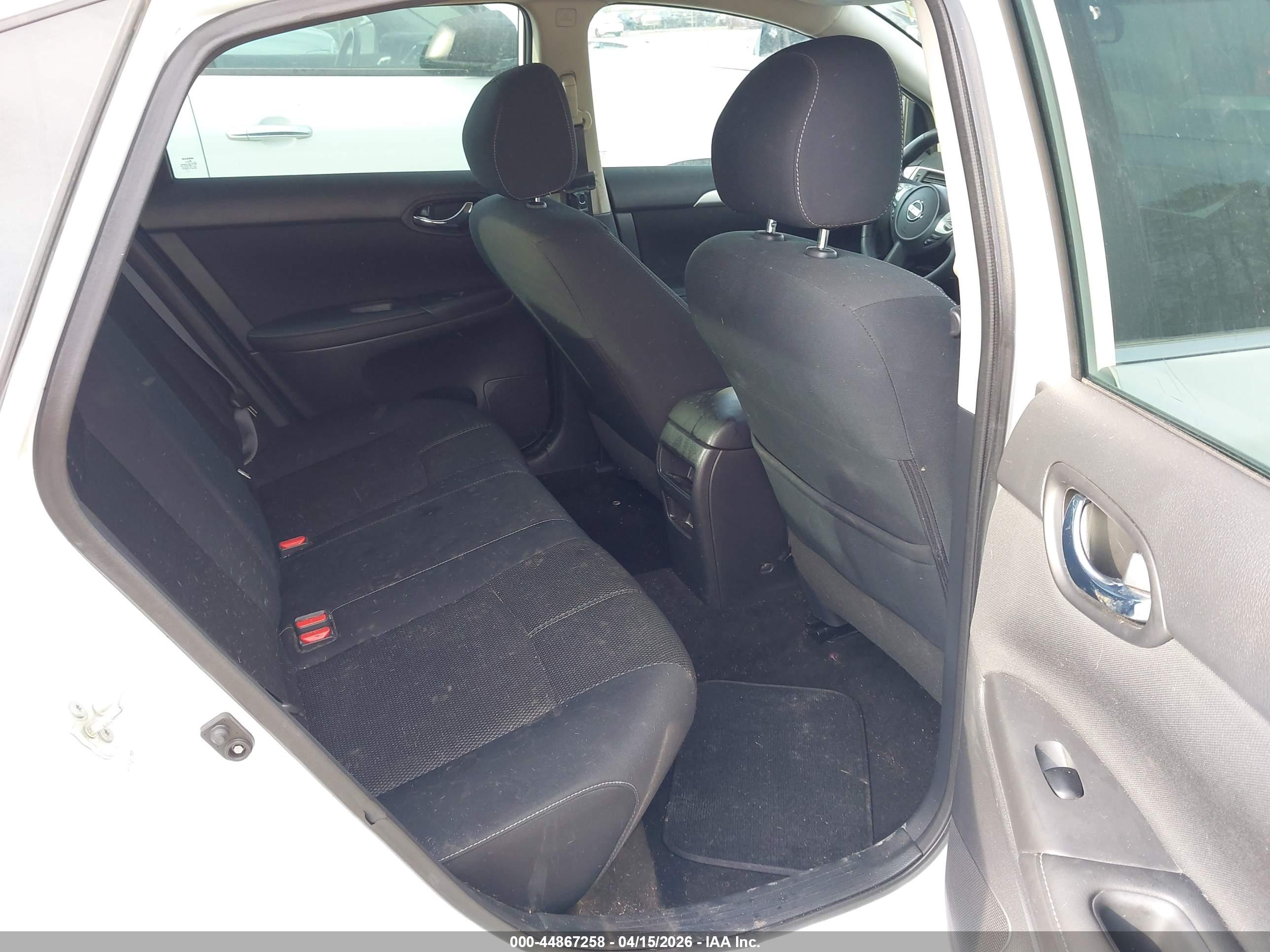 NISSAN SENTRA image 8