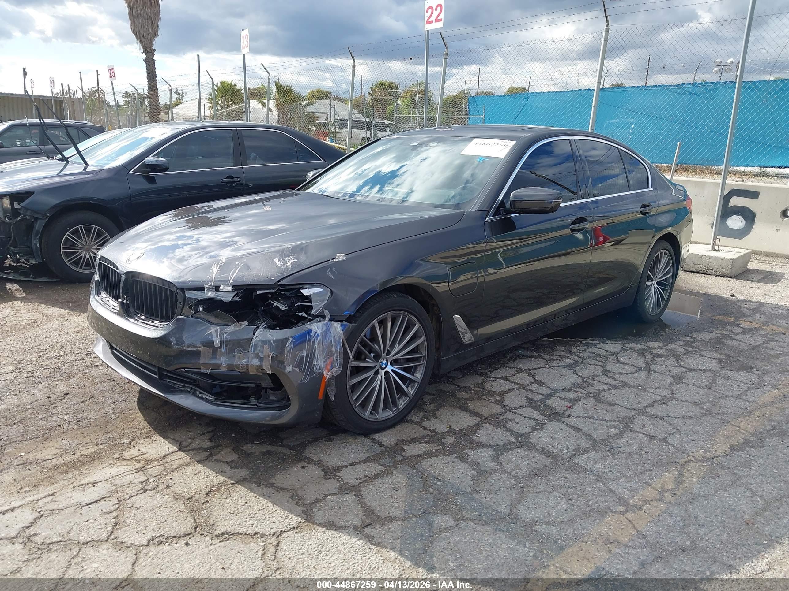 BMW 530E image 2