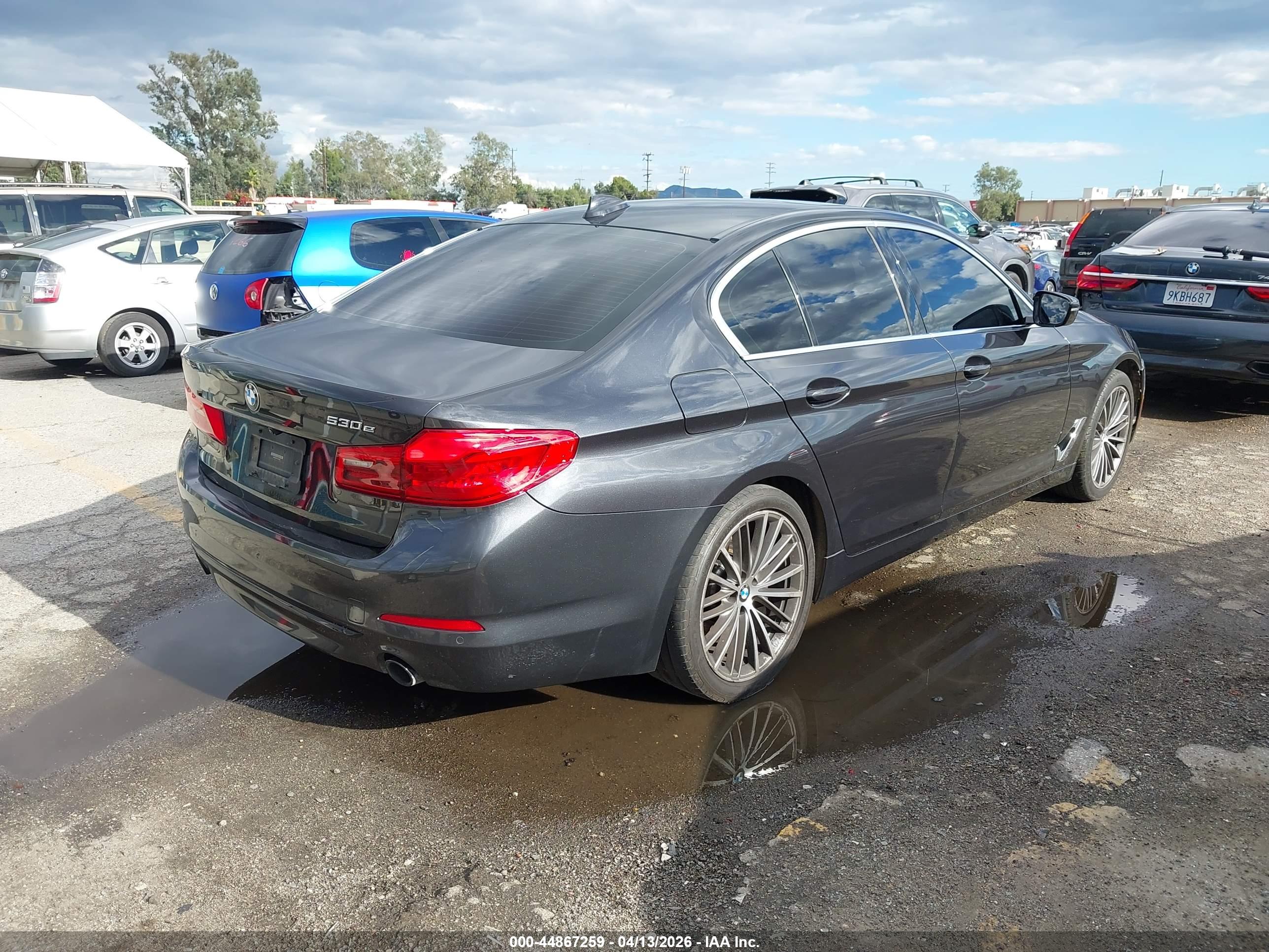 BMW 530E image 4
