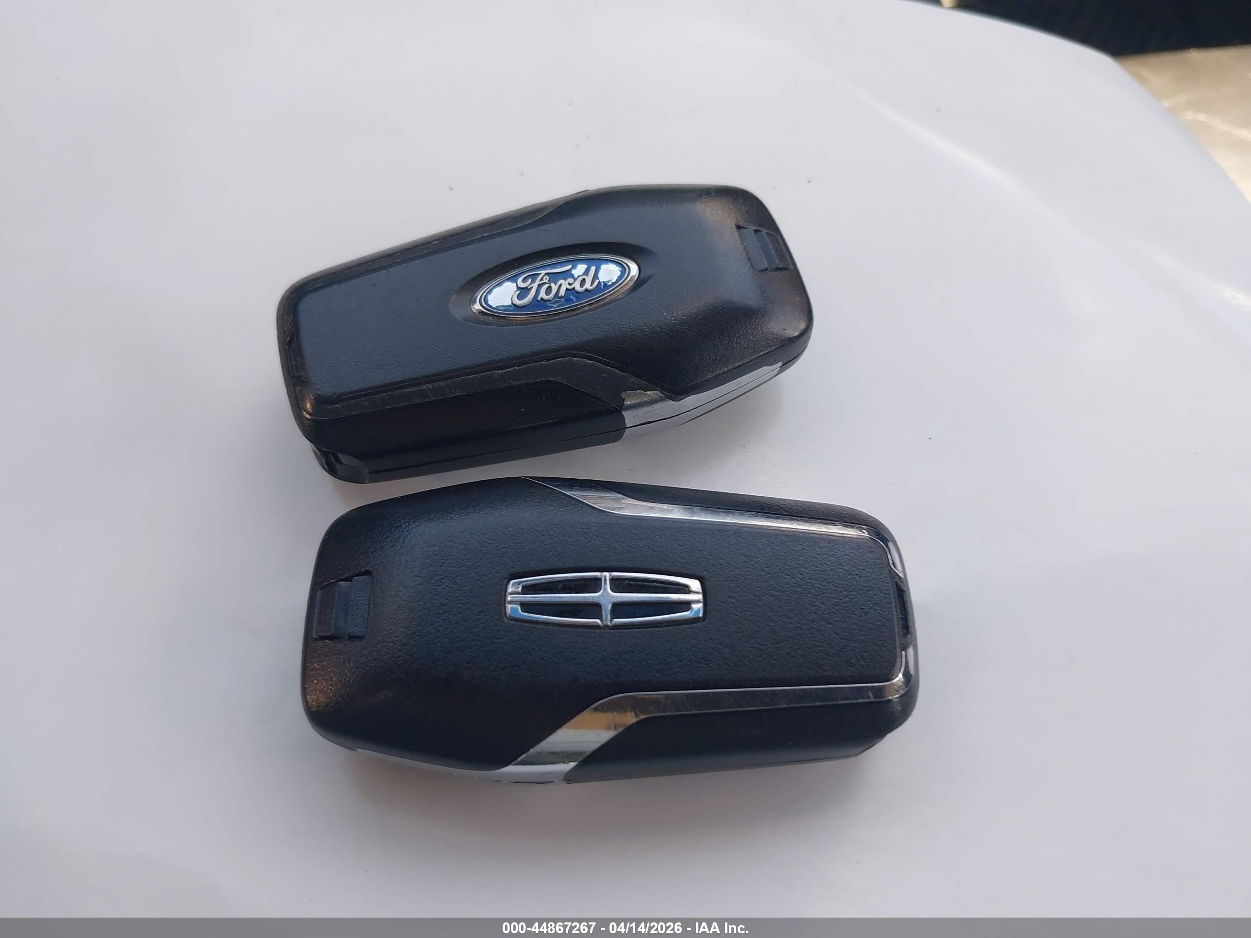 LINCOLN MKZ image 11