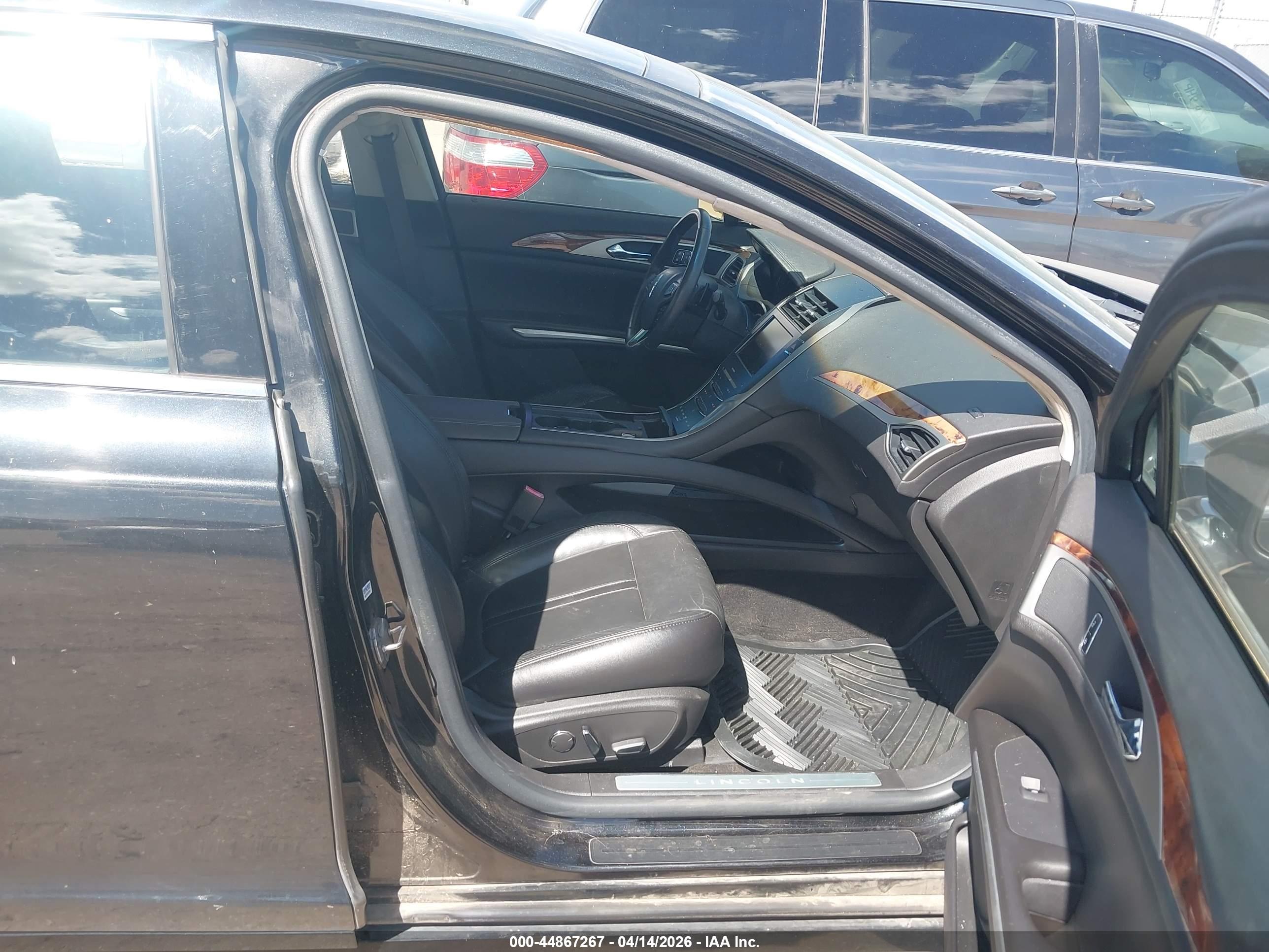 LINCOLN MKZ image 5