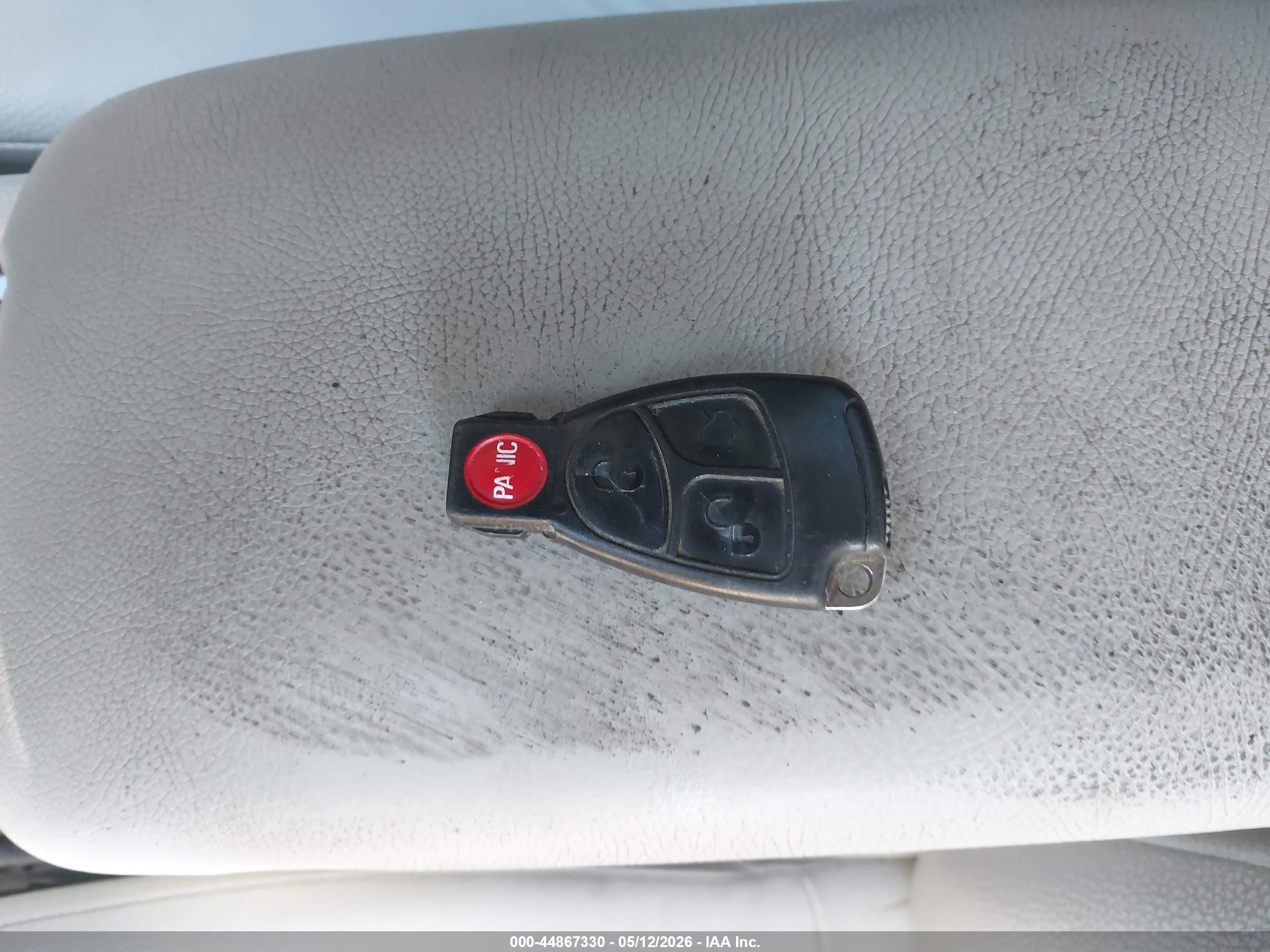 MERCEDES-BENZ C image 11
