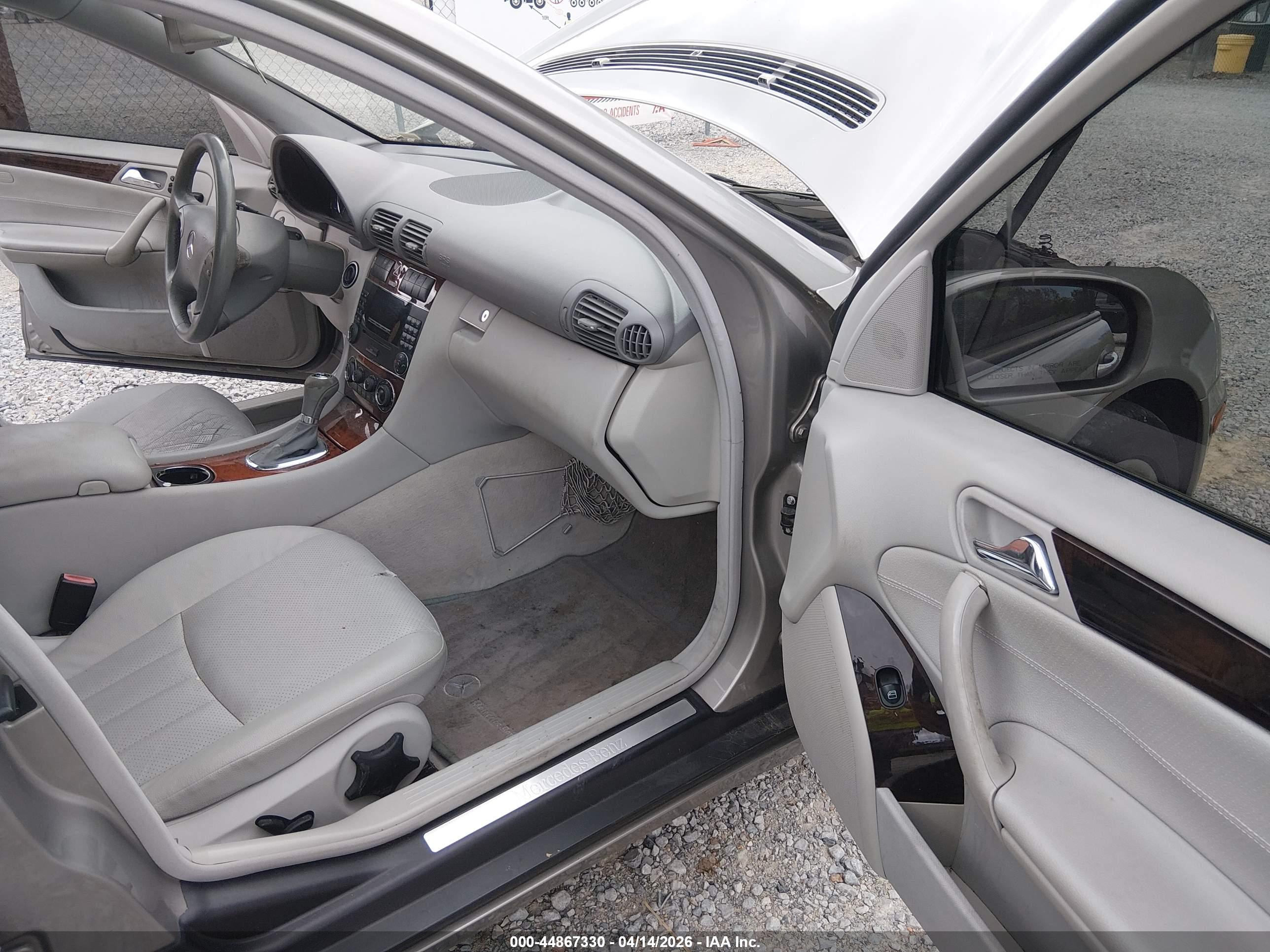 MERCEDES-BENZ C image 5