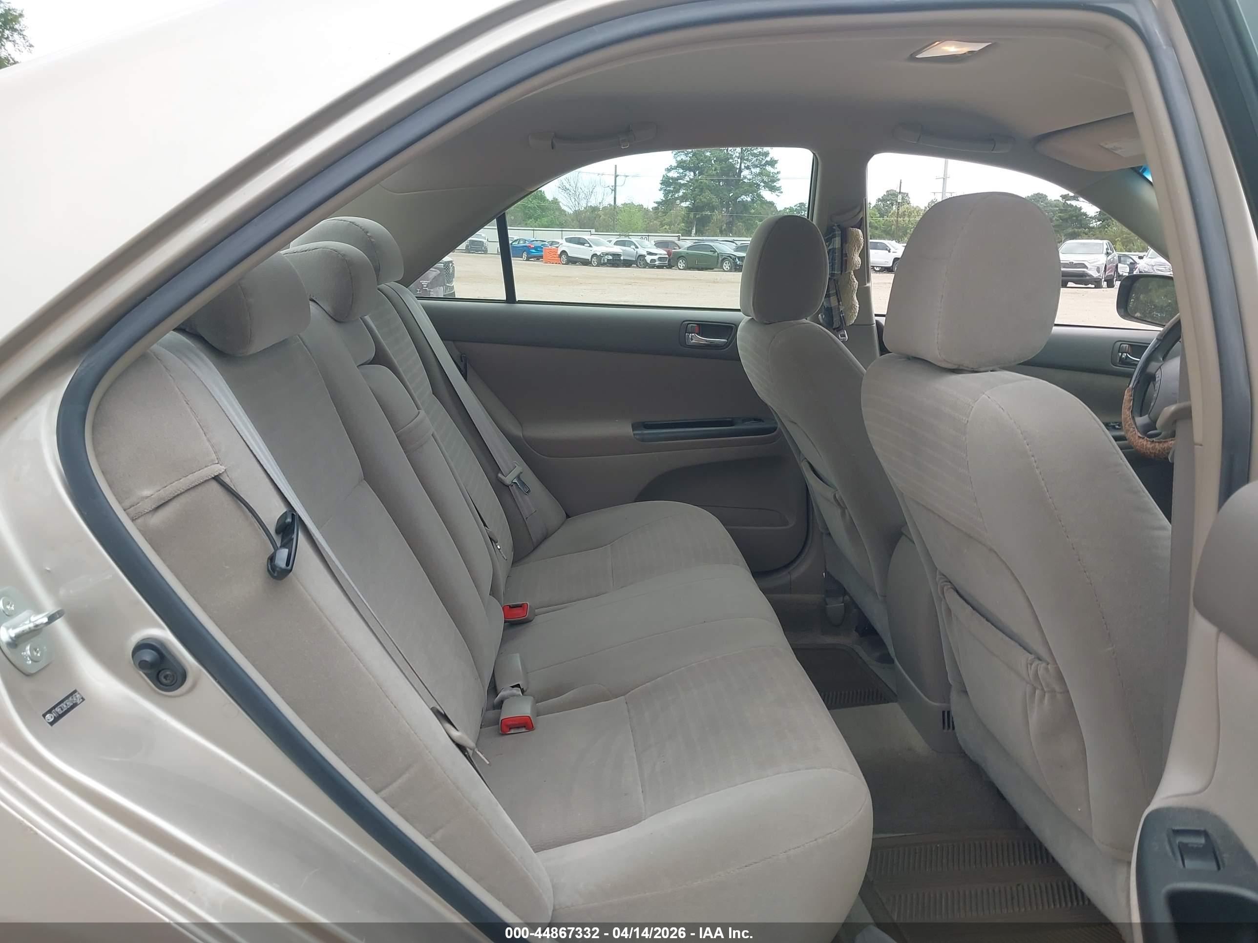 TOYOTA CAMRY image 8