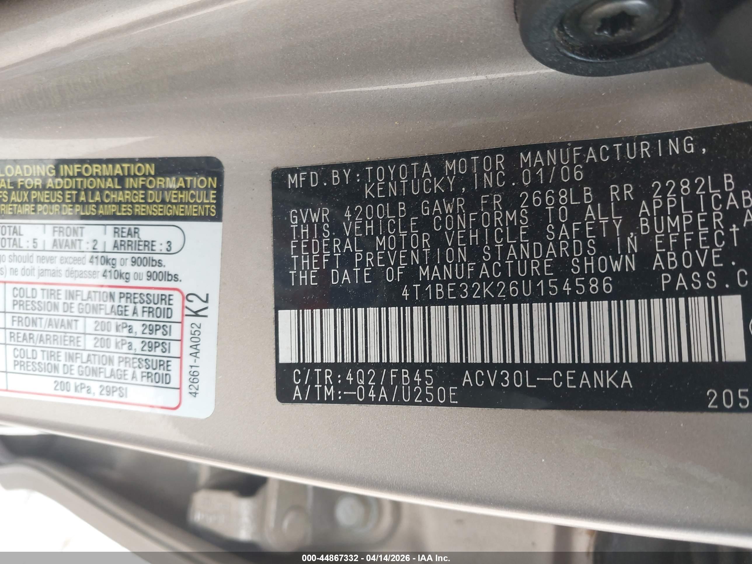 TOYOTA CAMRY image 9