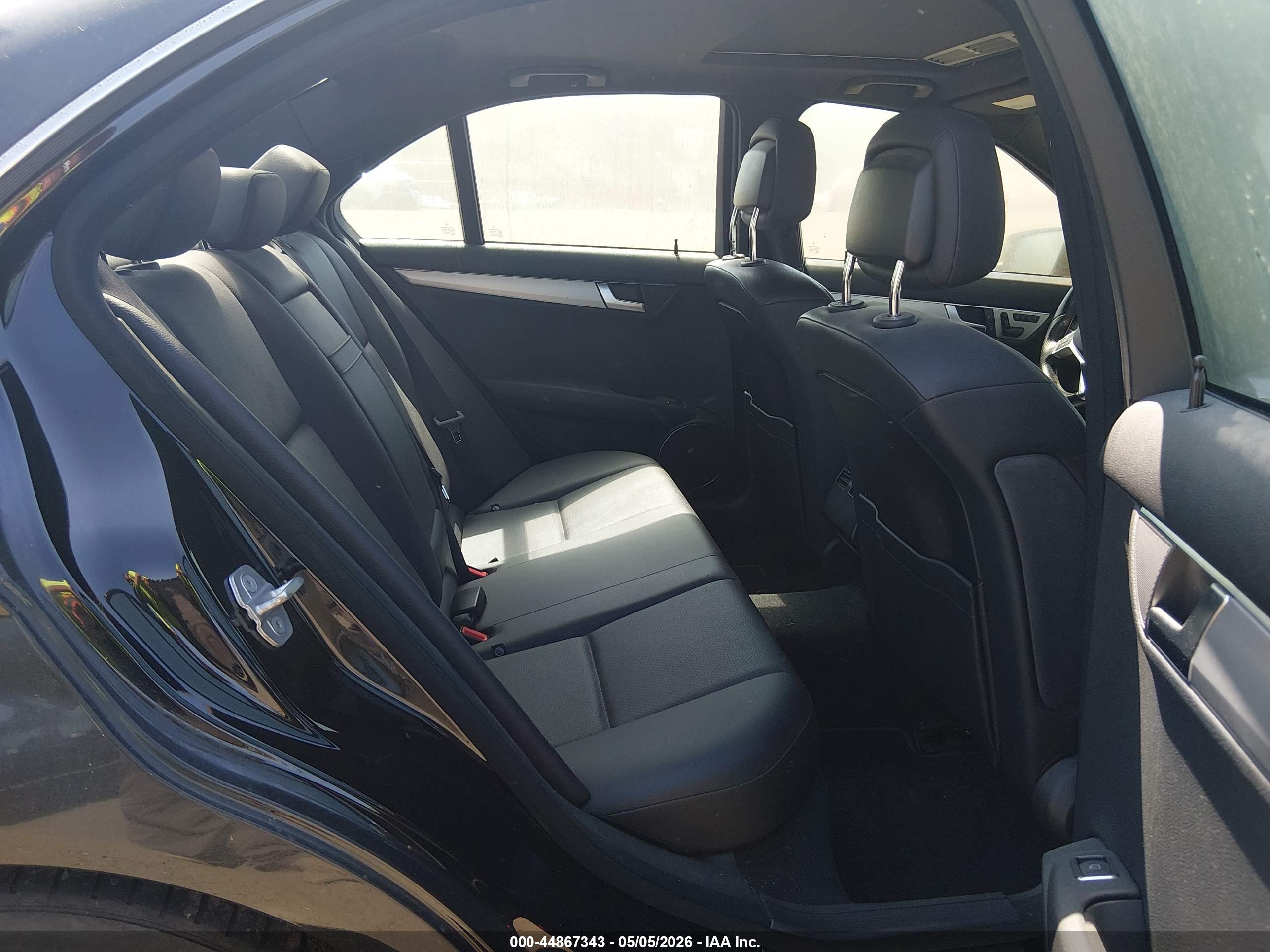 MERCEDES-BENZ C image 8