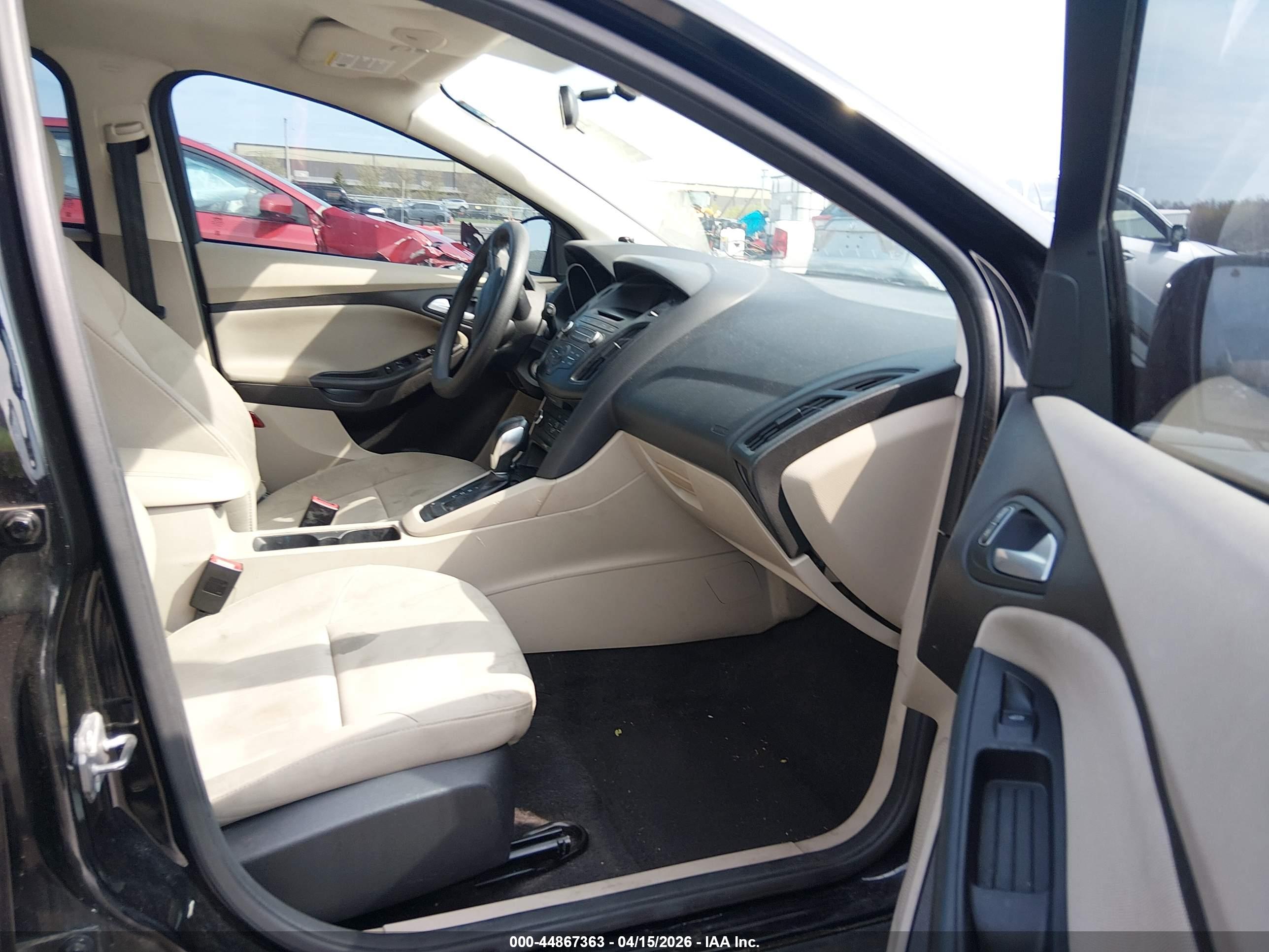 FORD FOCUS image 5