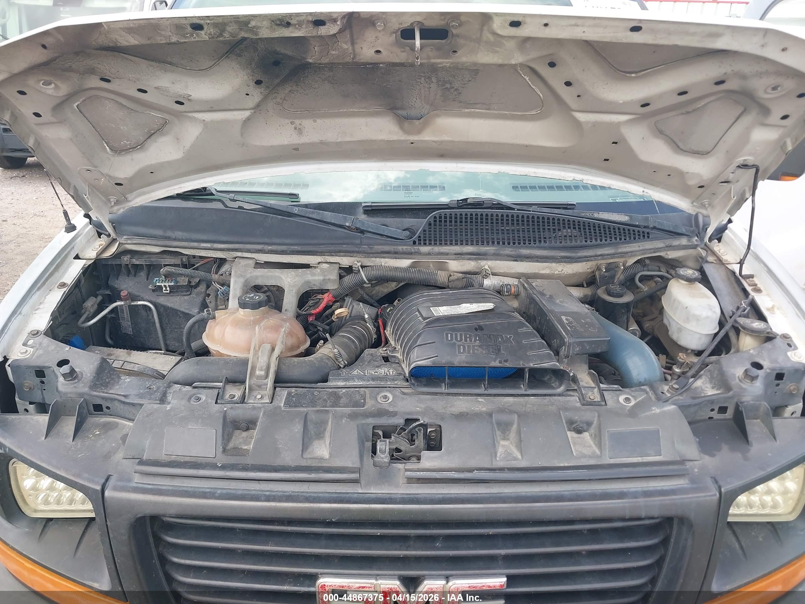 GMC SAVANA image 10
