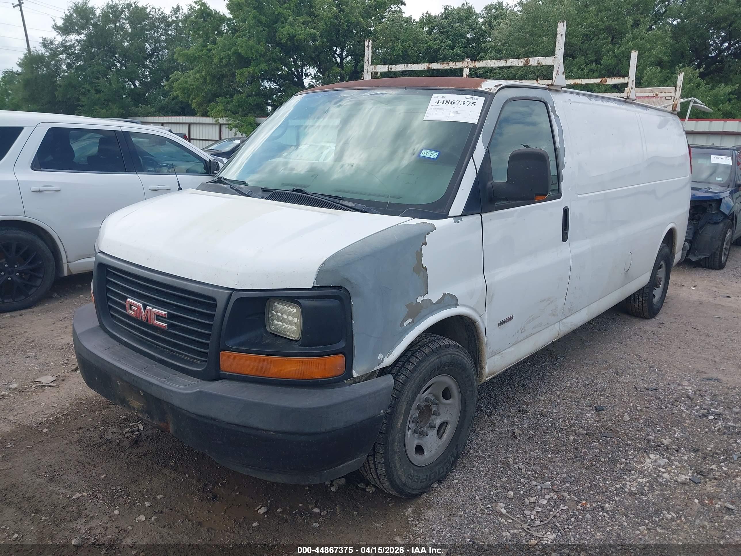 GMC SAVANA image 2