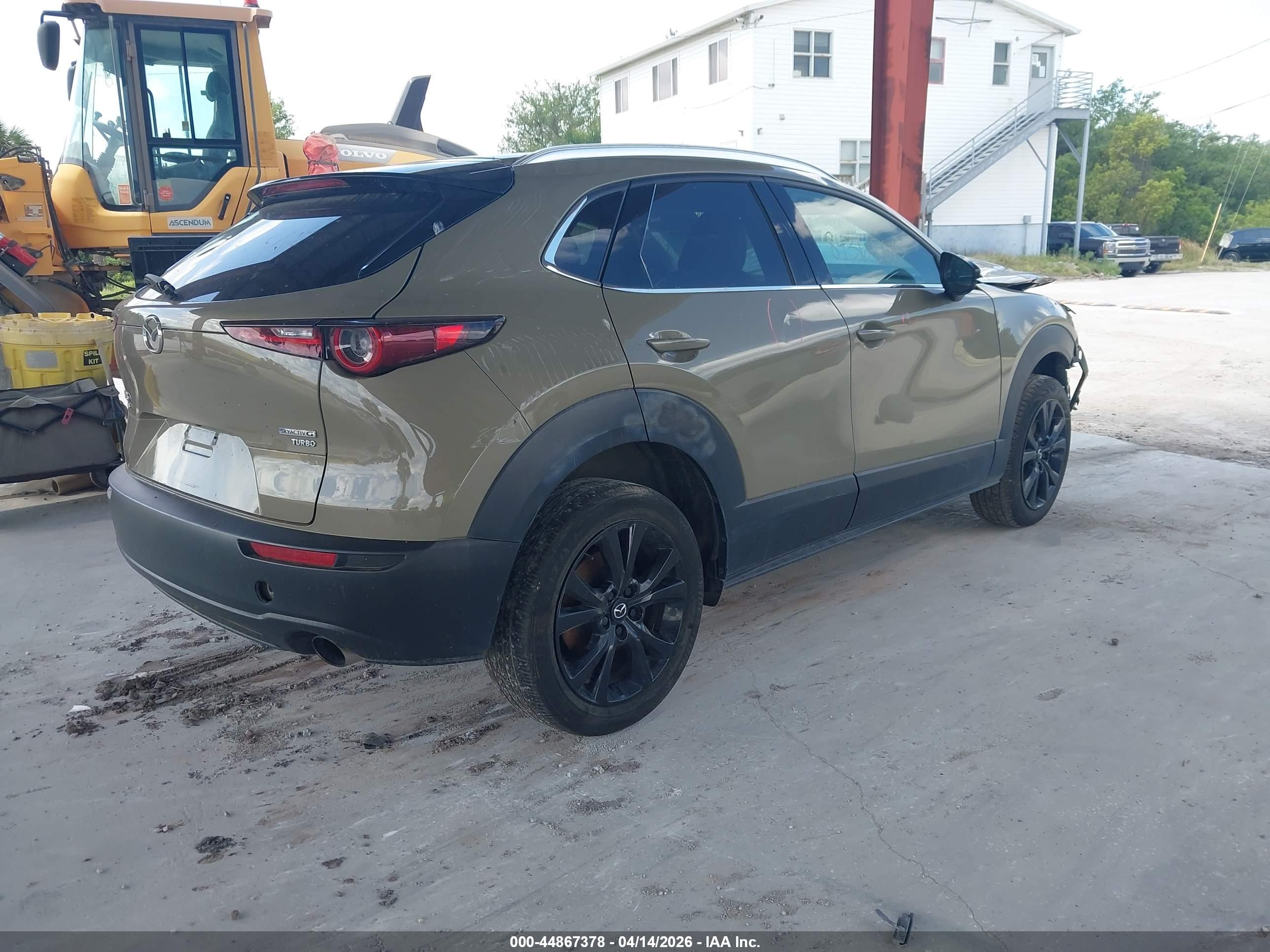 MAZDA CX-30 image 4