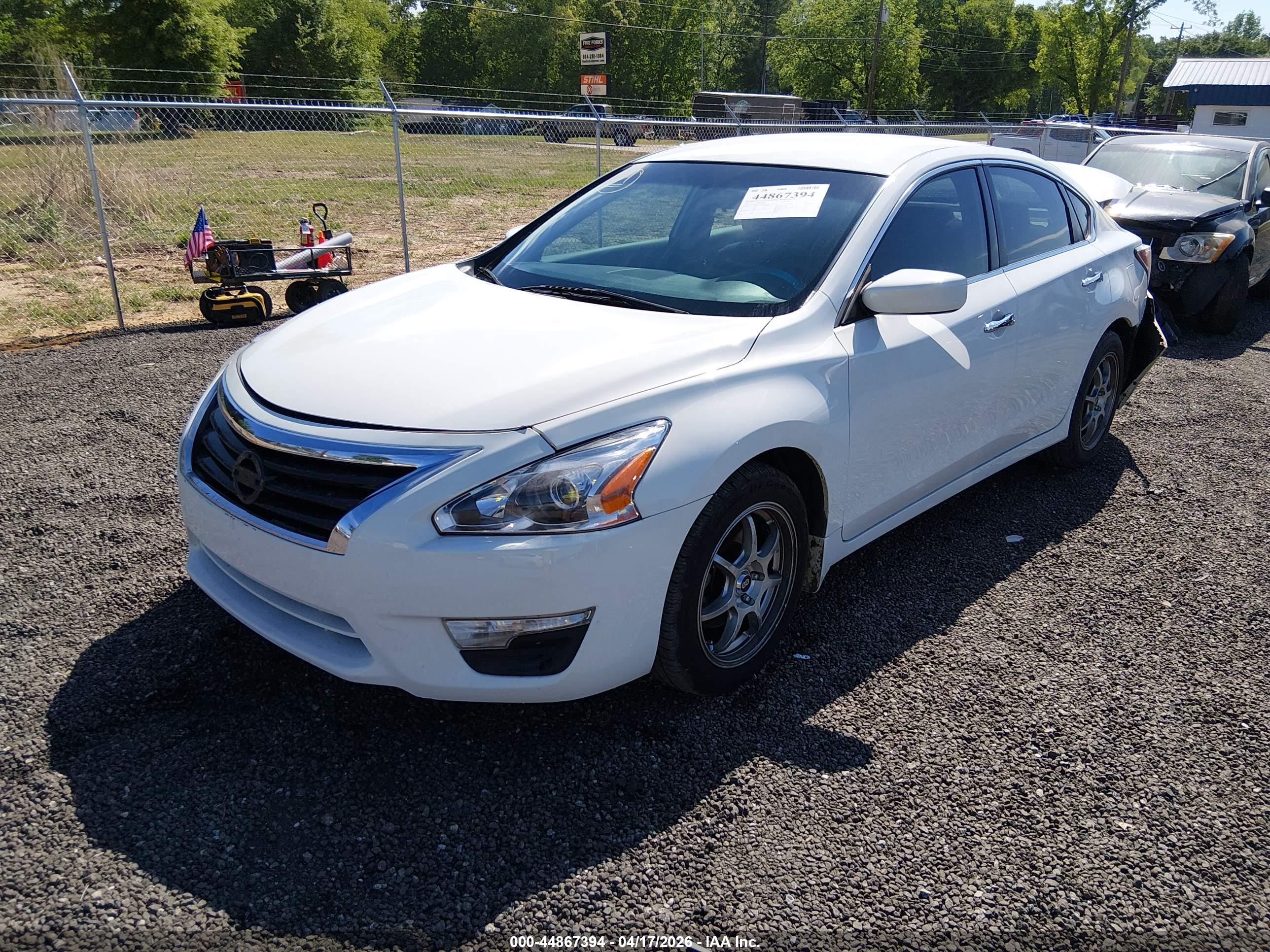 NISSAN ALTIMA image 2