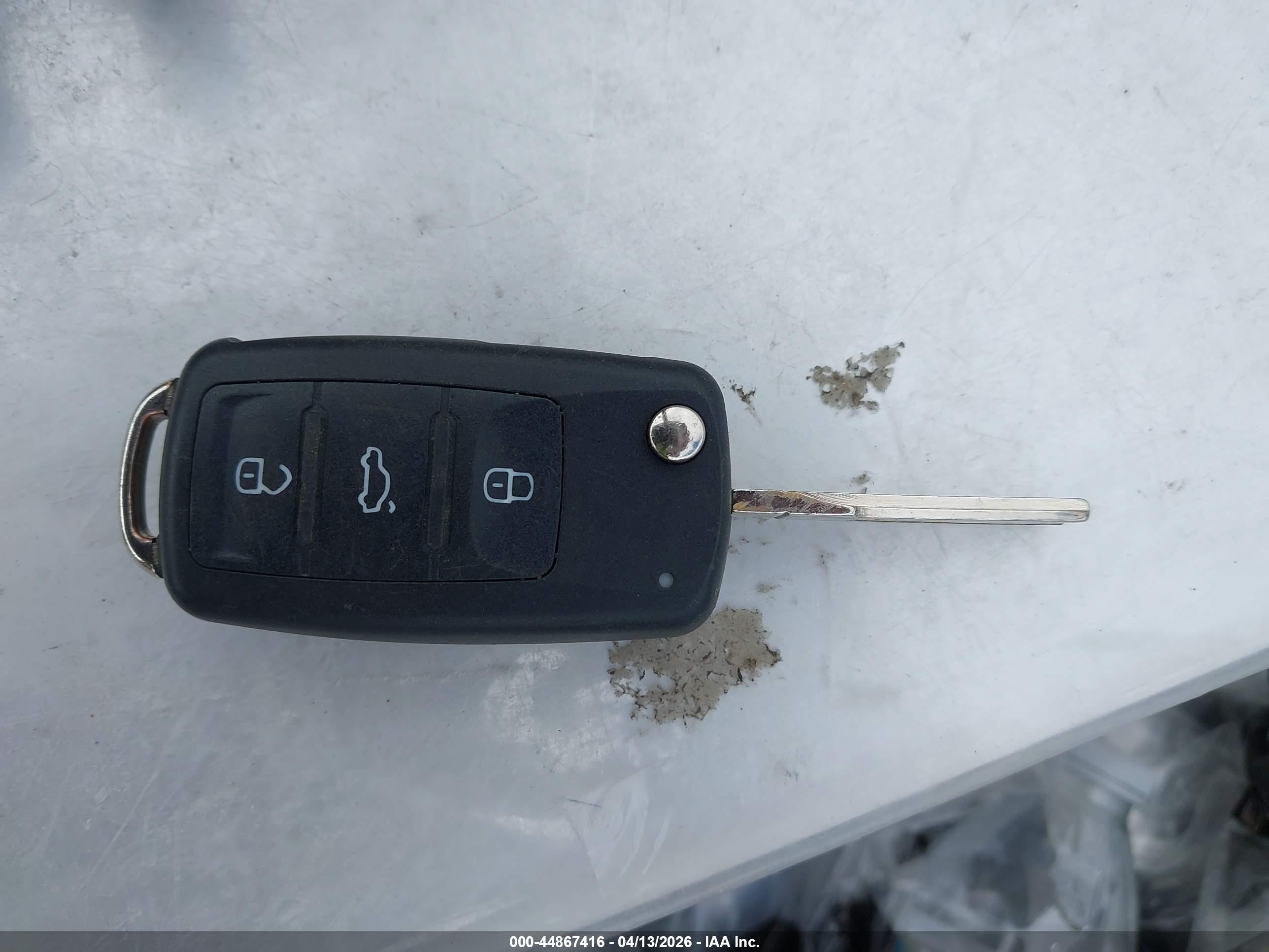 VOLKSWAGEN EOS image 11