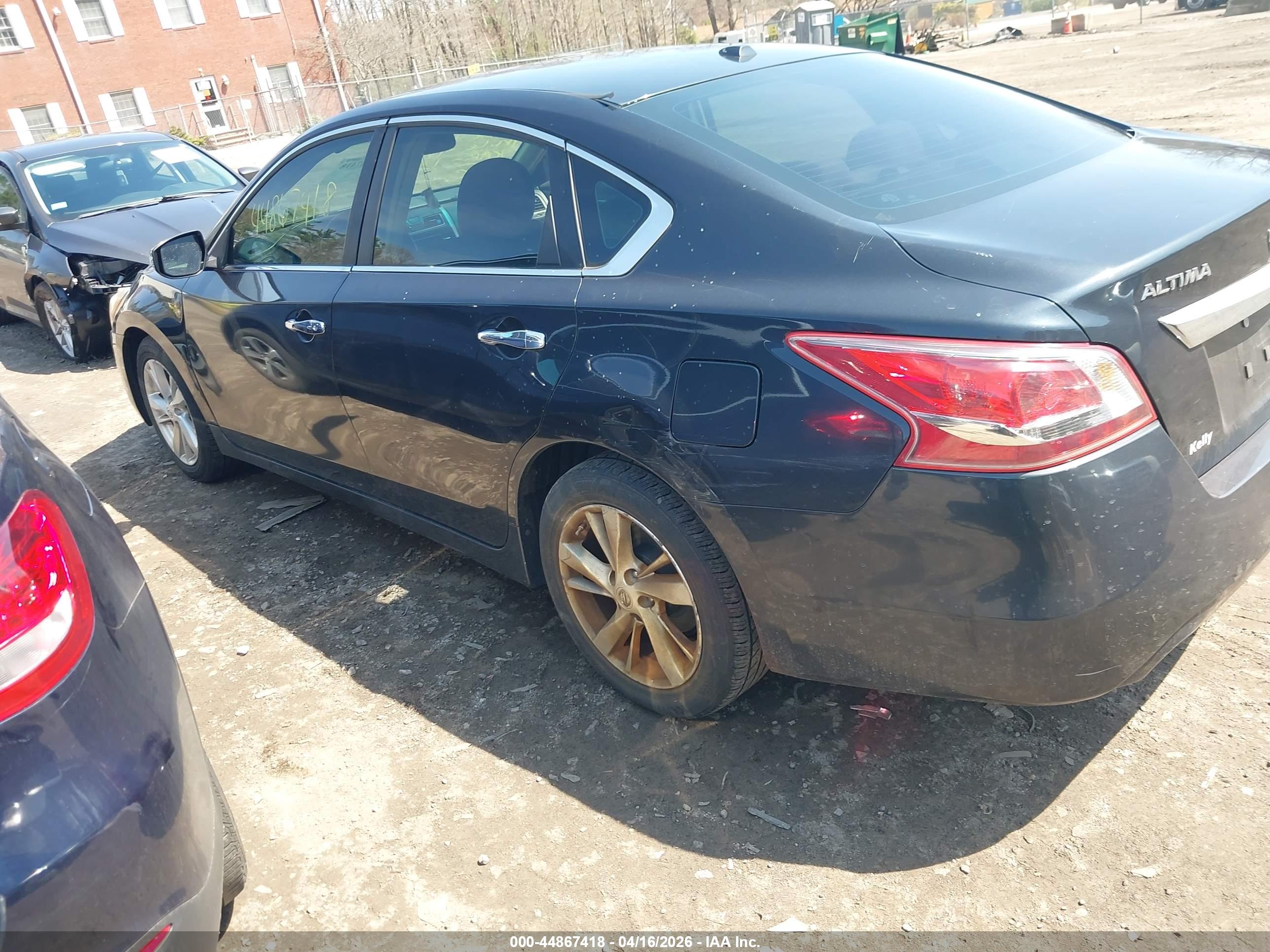 NISSAN ALTIMA image 3