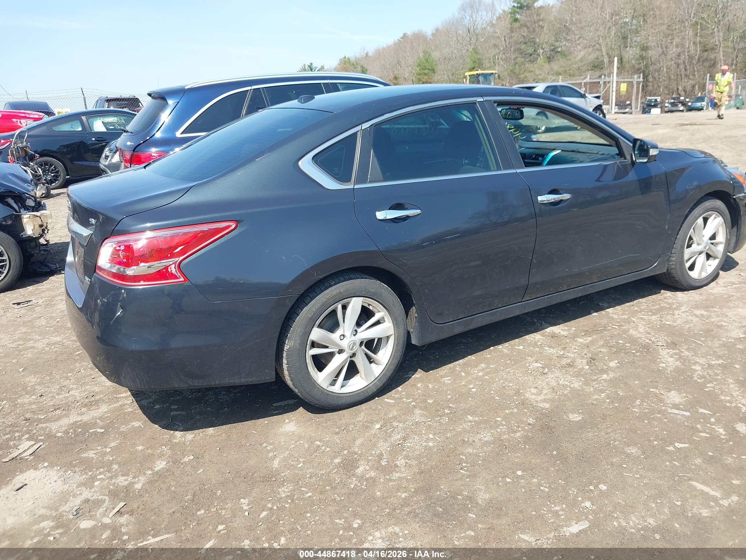 NISSAN ALTIMA image 4