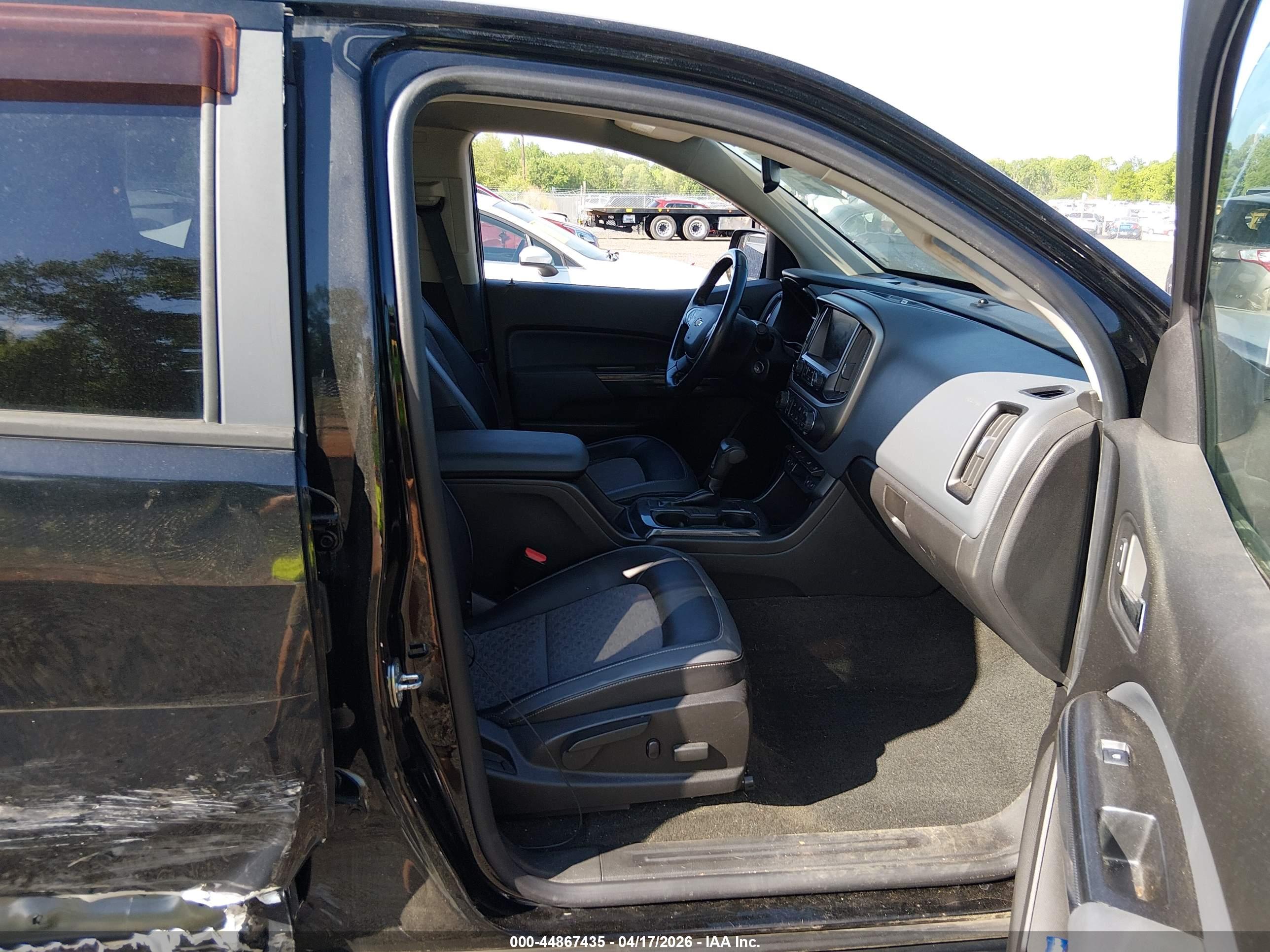 CHEVROLET COLORADO image 5