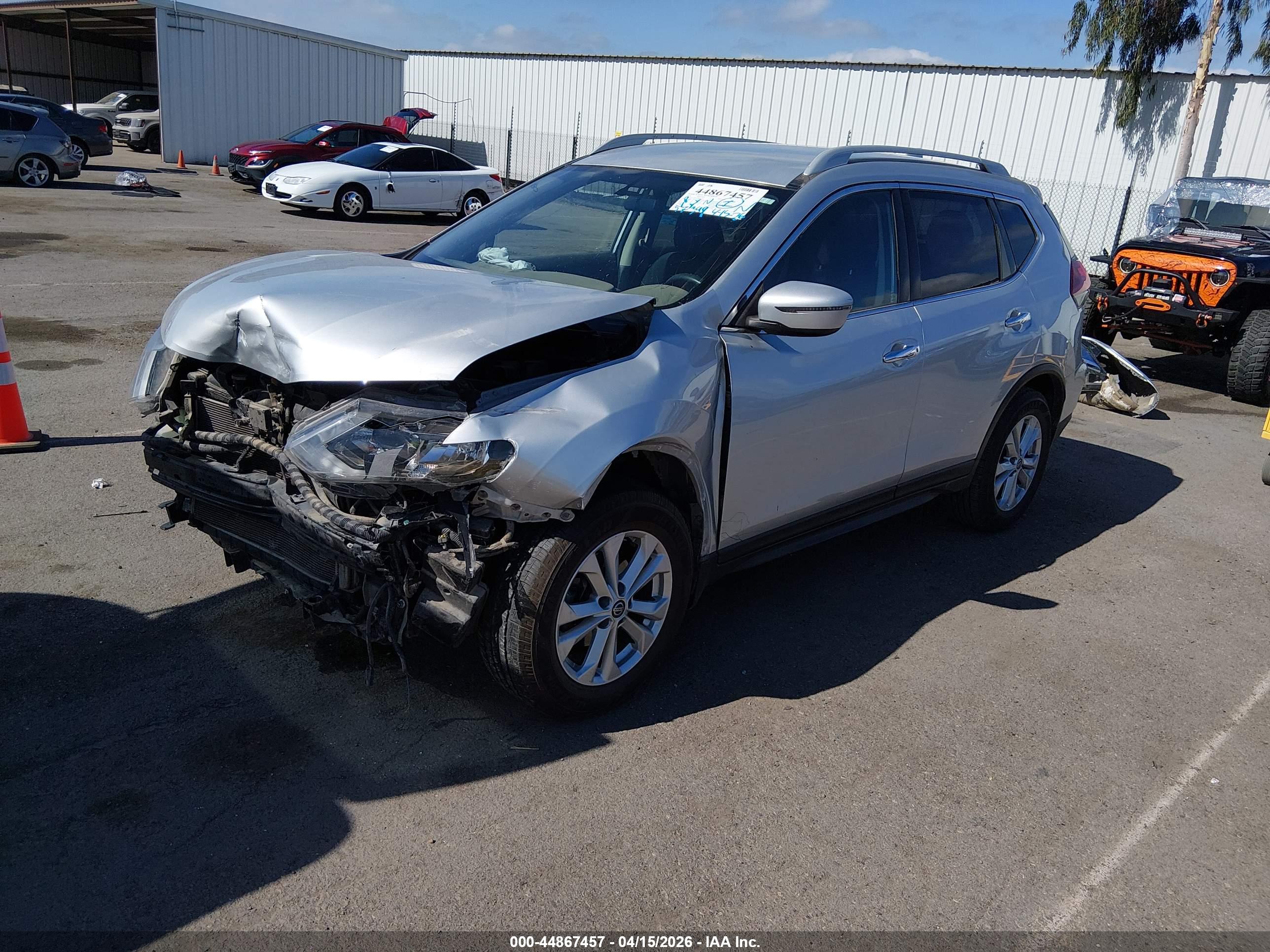 NISSAN ROGUE image 2