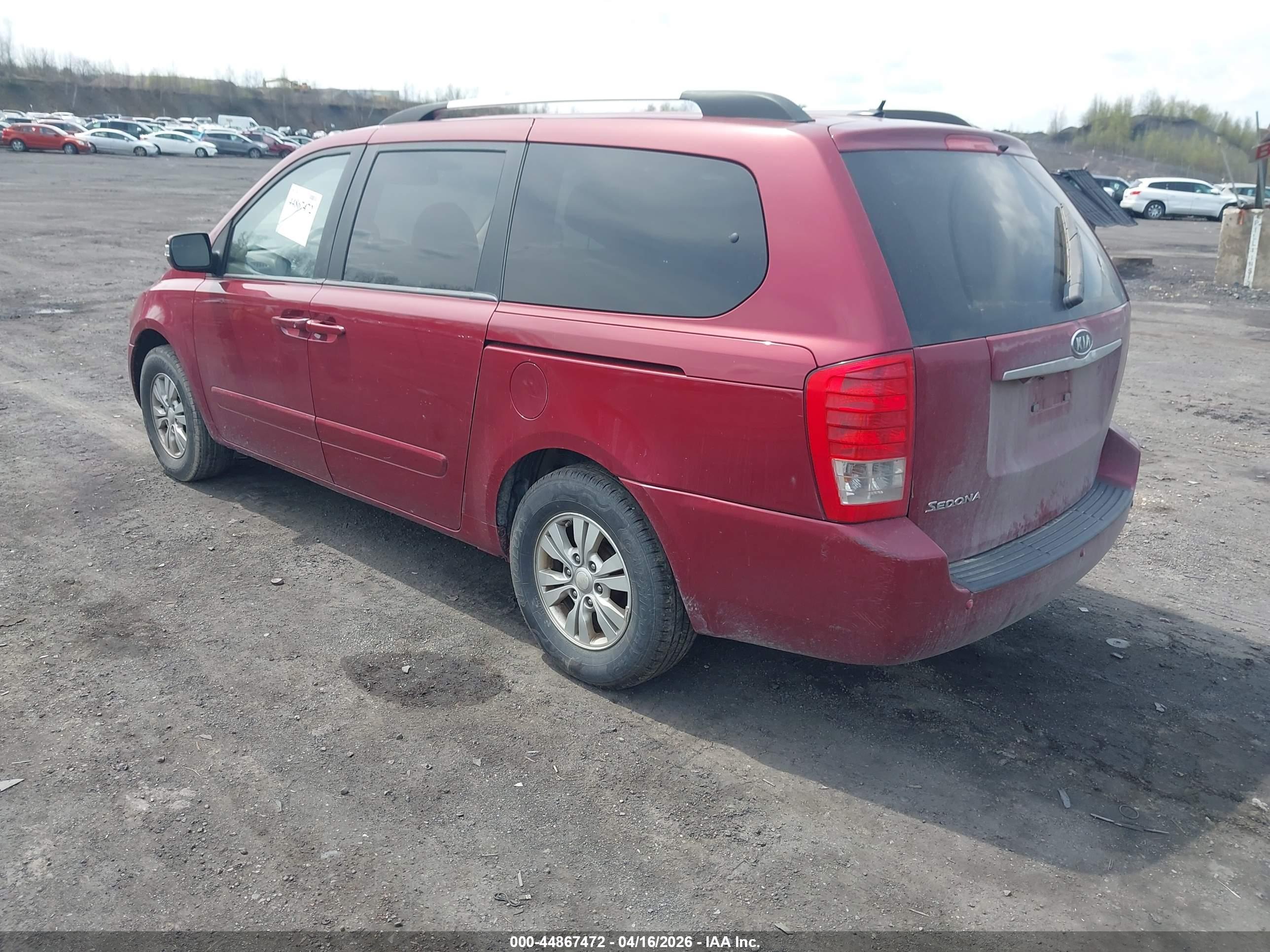 KIA SEDONA image 3