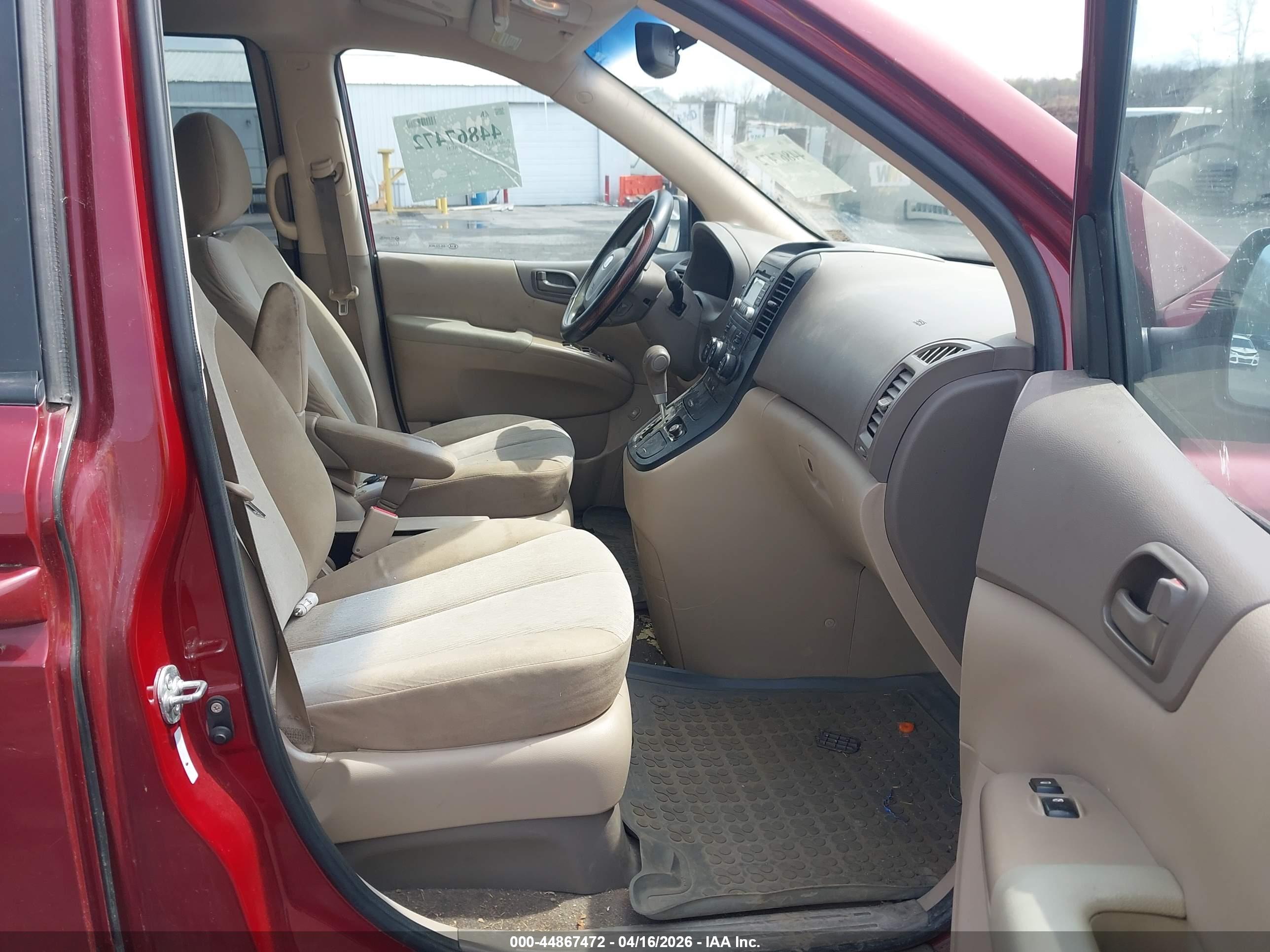 KIA SEDONA image 5