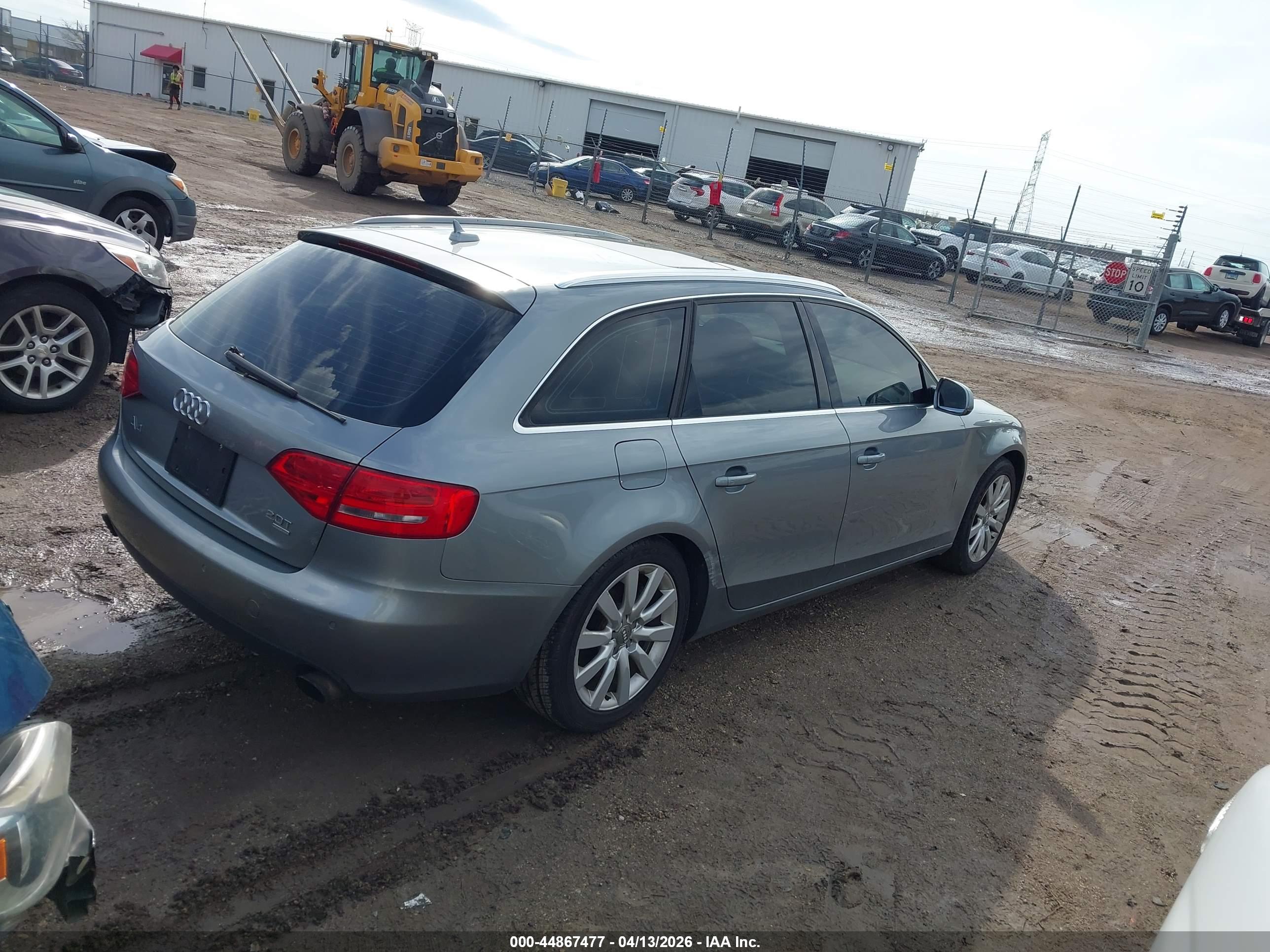 AUDI A4 image 4