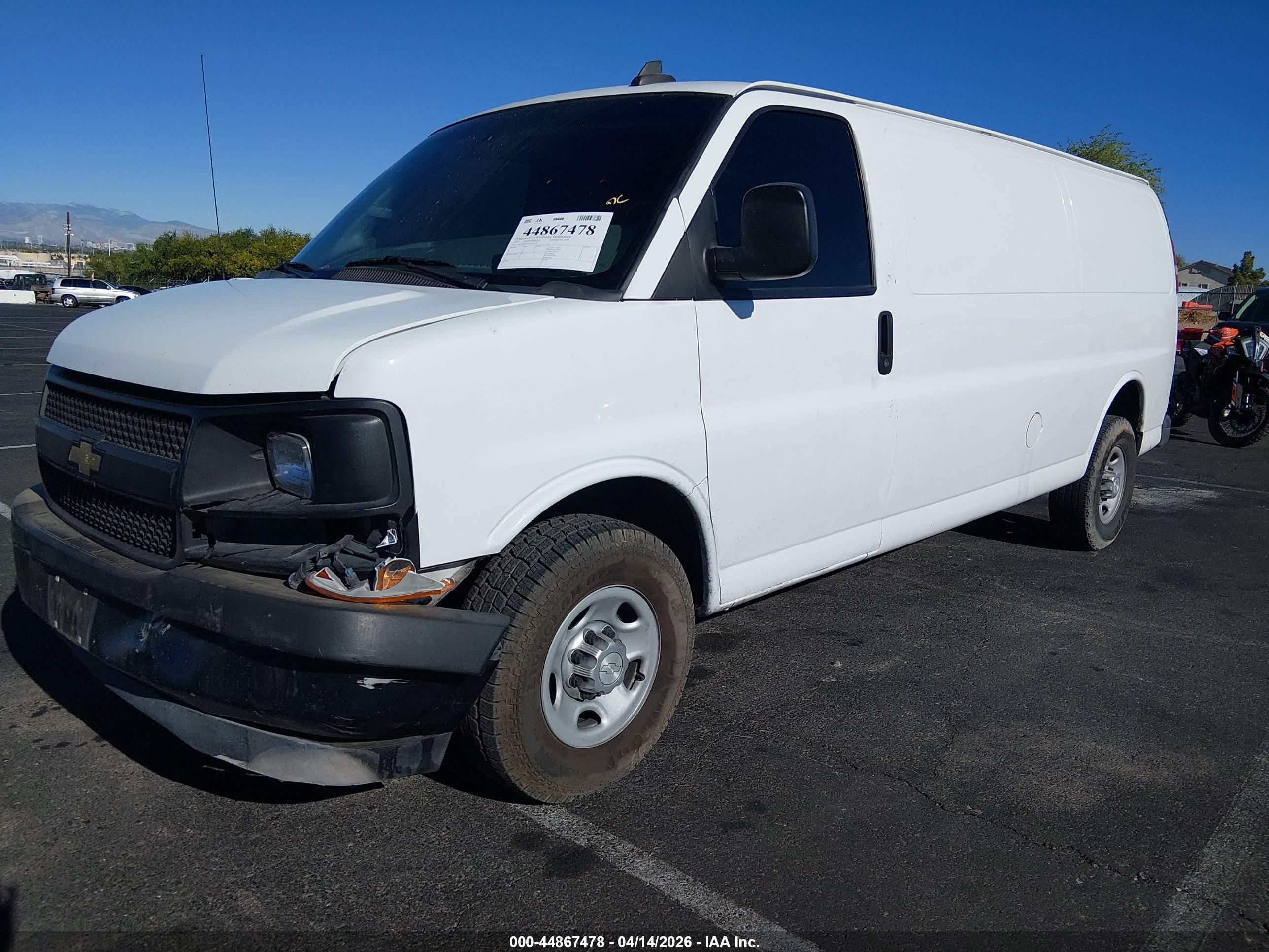 CHEVROLET EXPRESS image 2