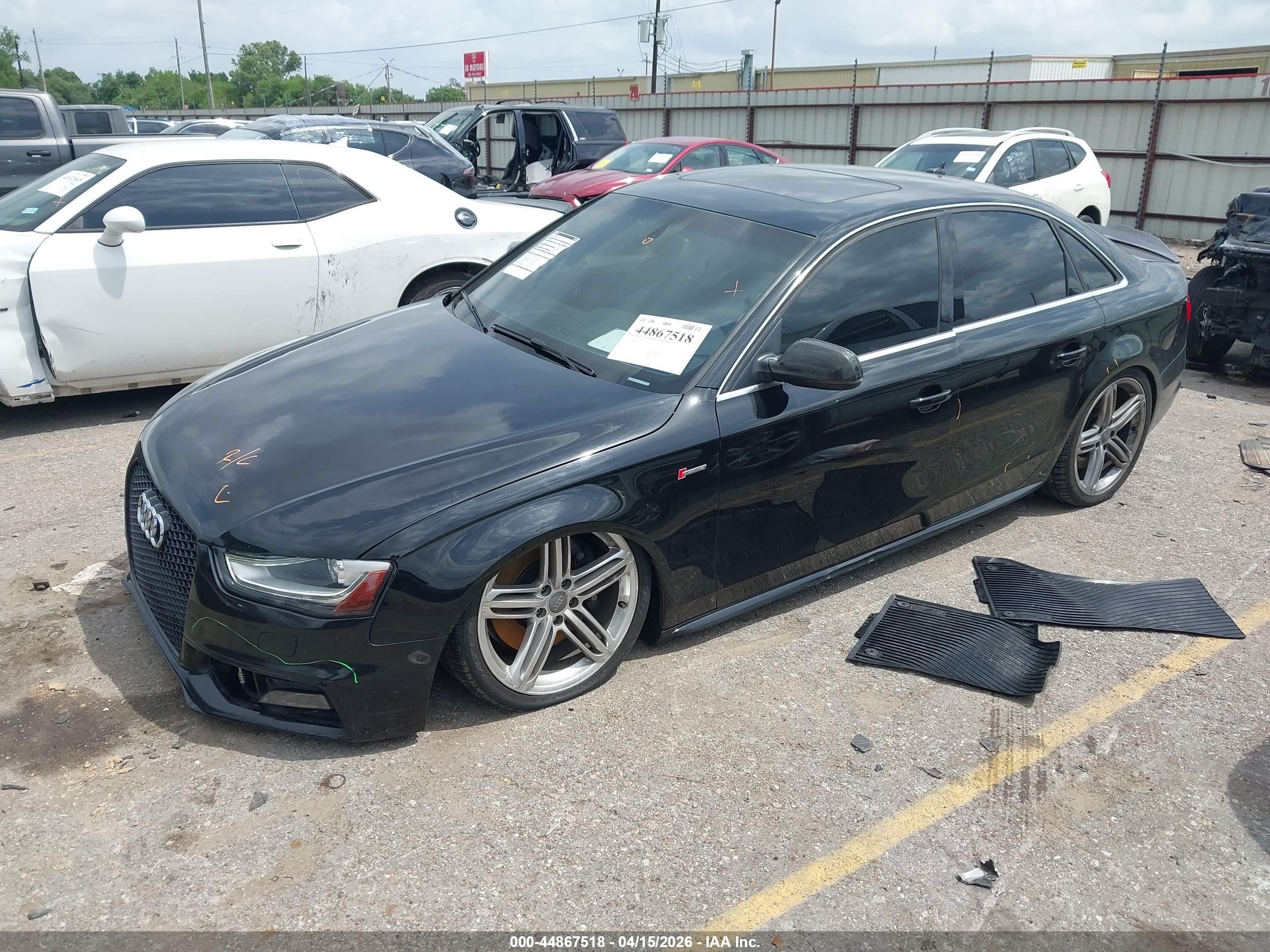 AUDI S4 image 2