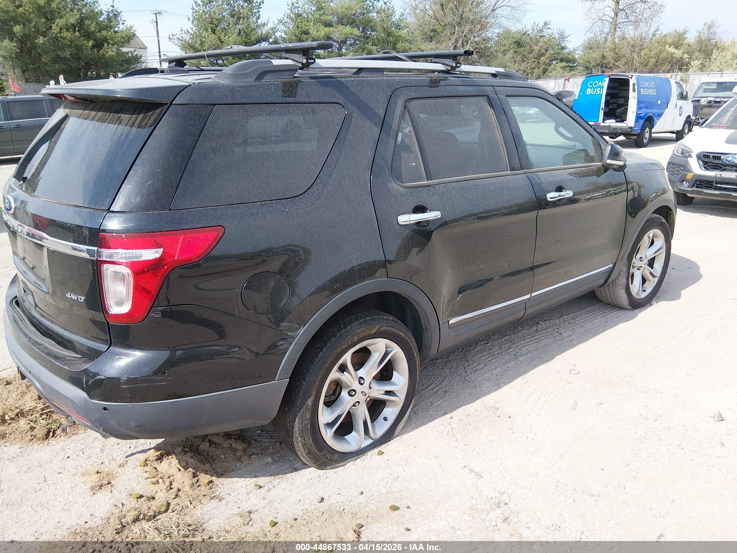 FORD EXPLORER image 4