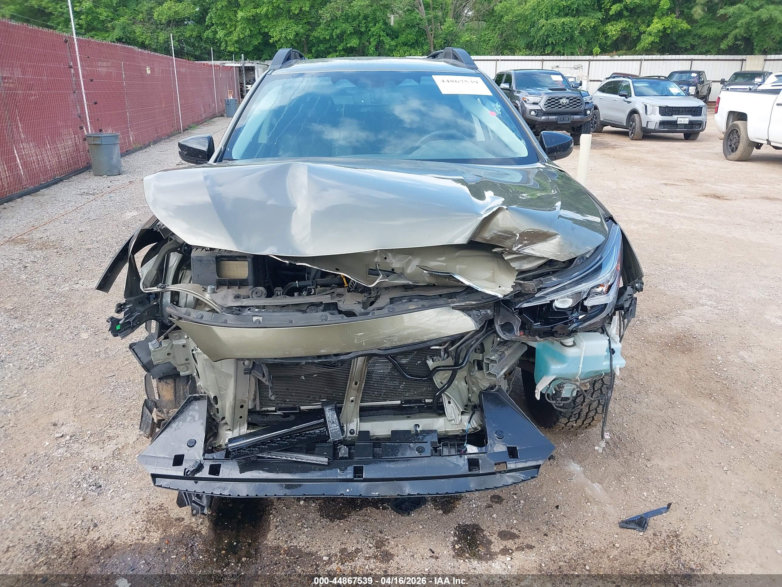 SUBARU OUTBACK image 6