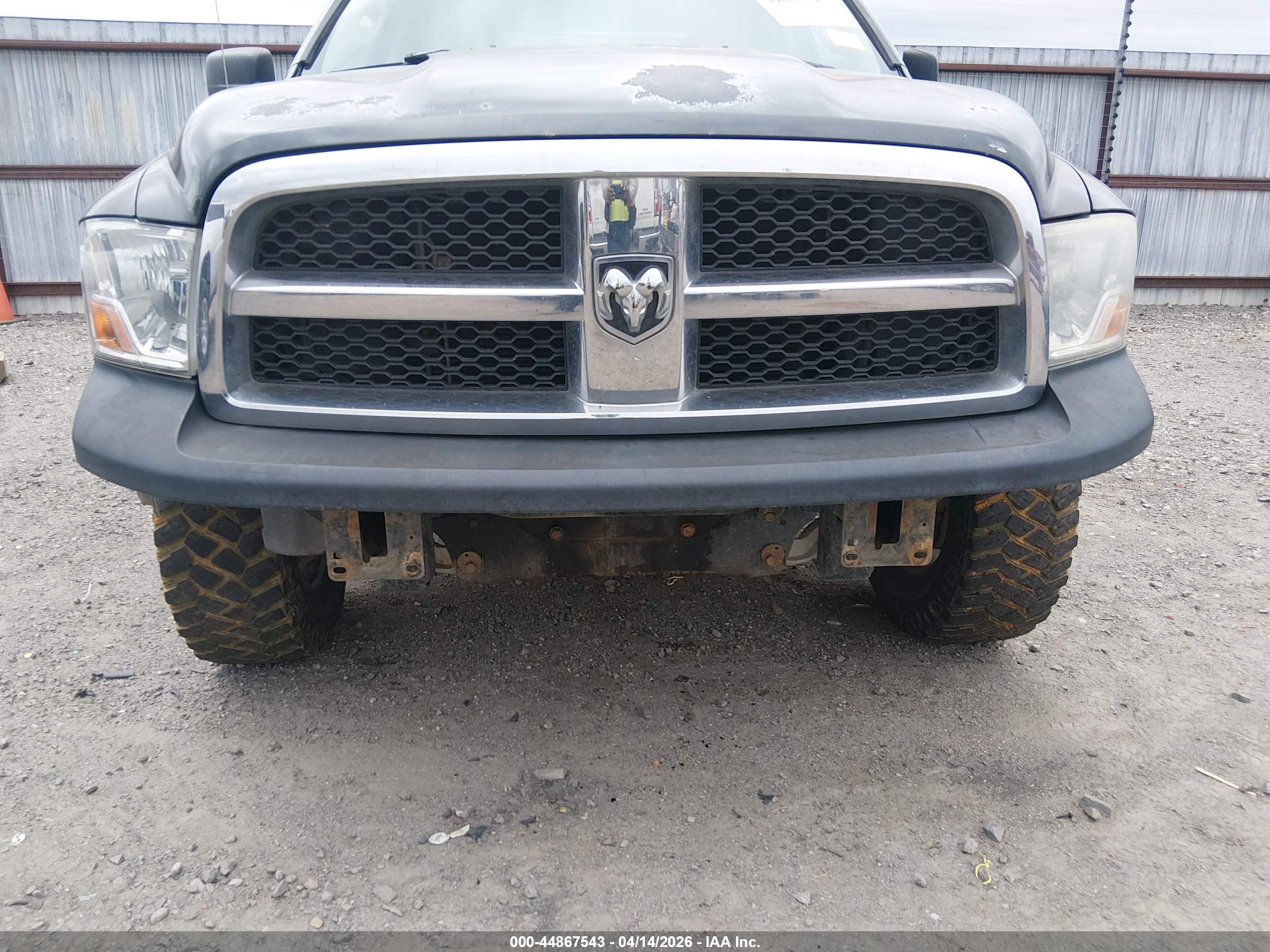 DODGE RAM image 6