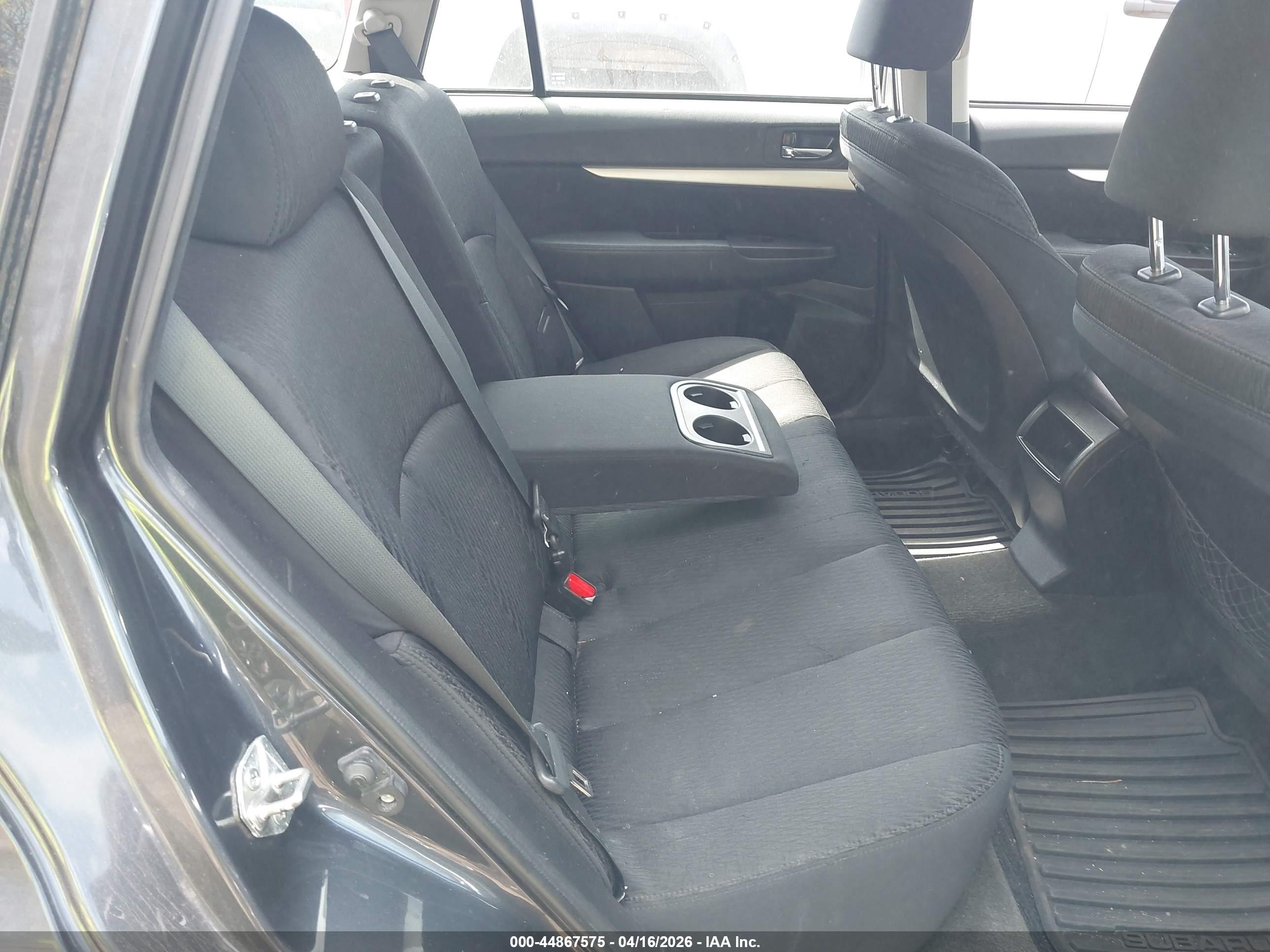 SUBARU OUTBACK image 8
