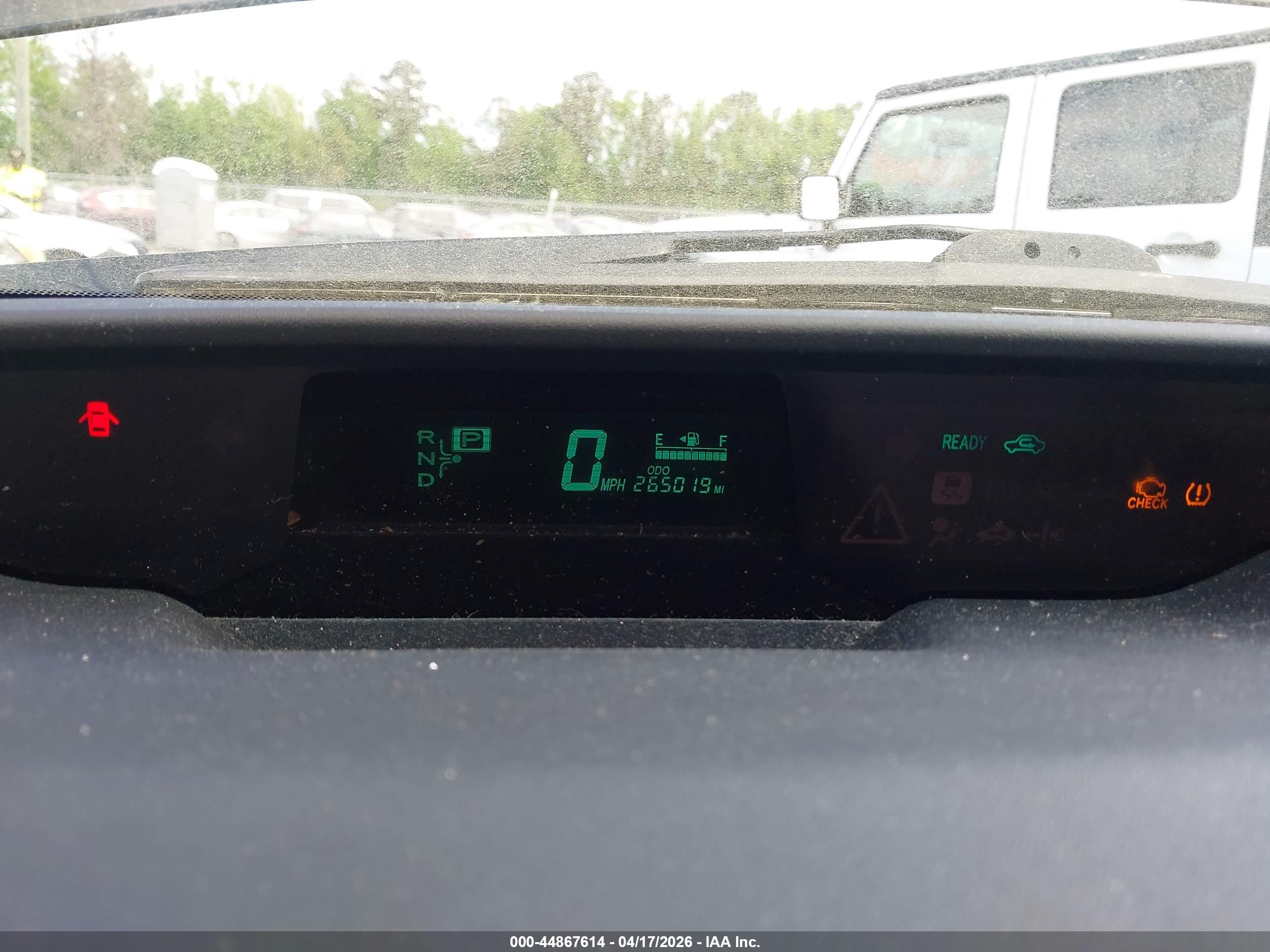TOYOTA PRIUS image 7