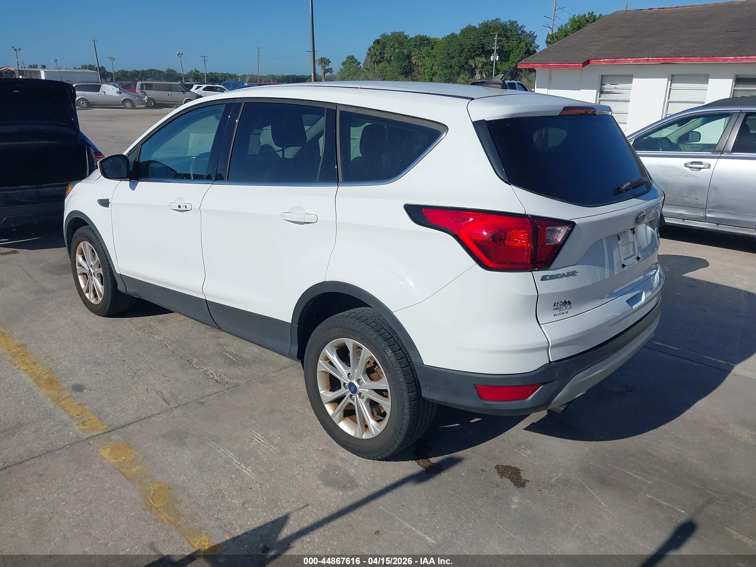 FORD ESCAPE image 3