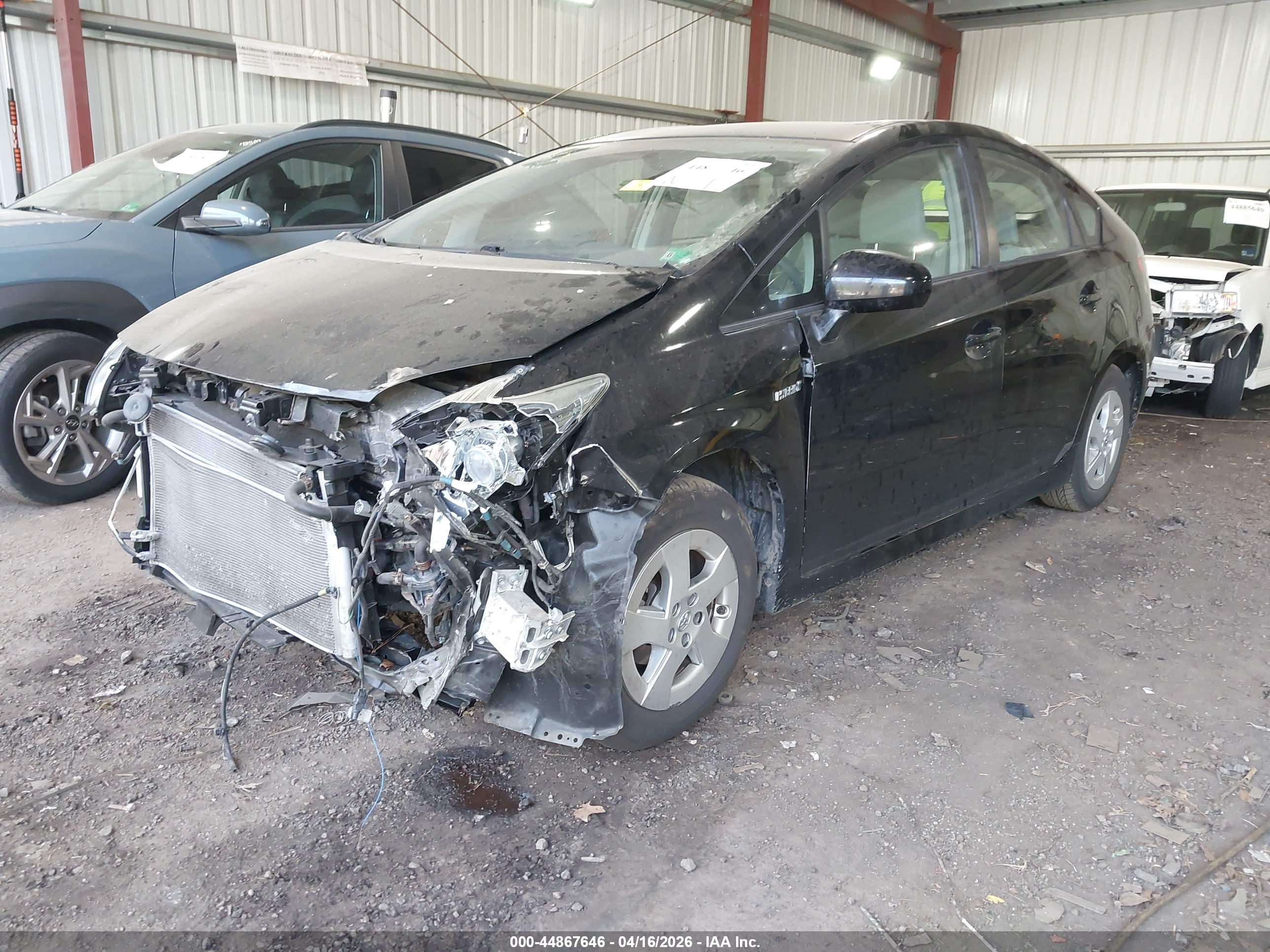TOYOTA PRIUS image 2