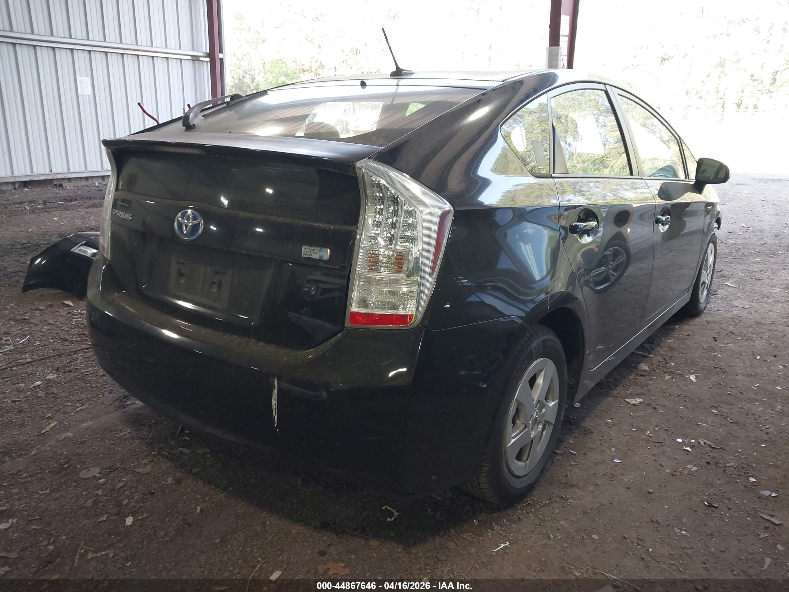 TOYOTA PRIUS image 4