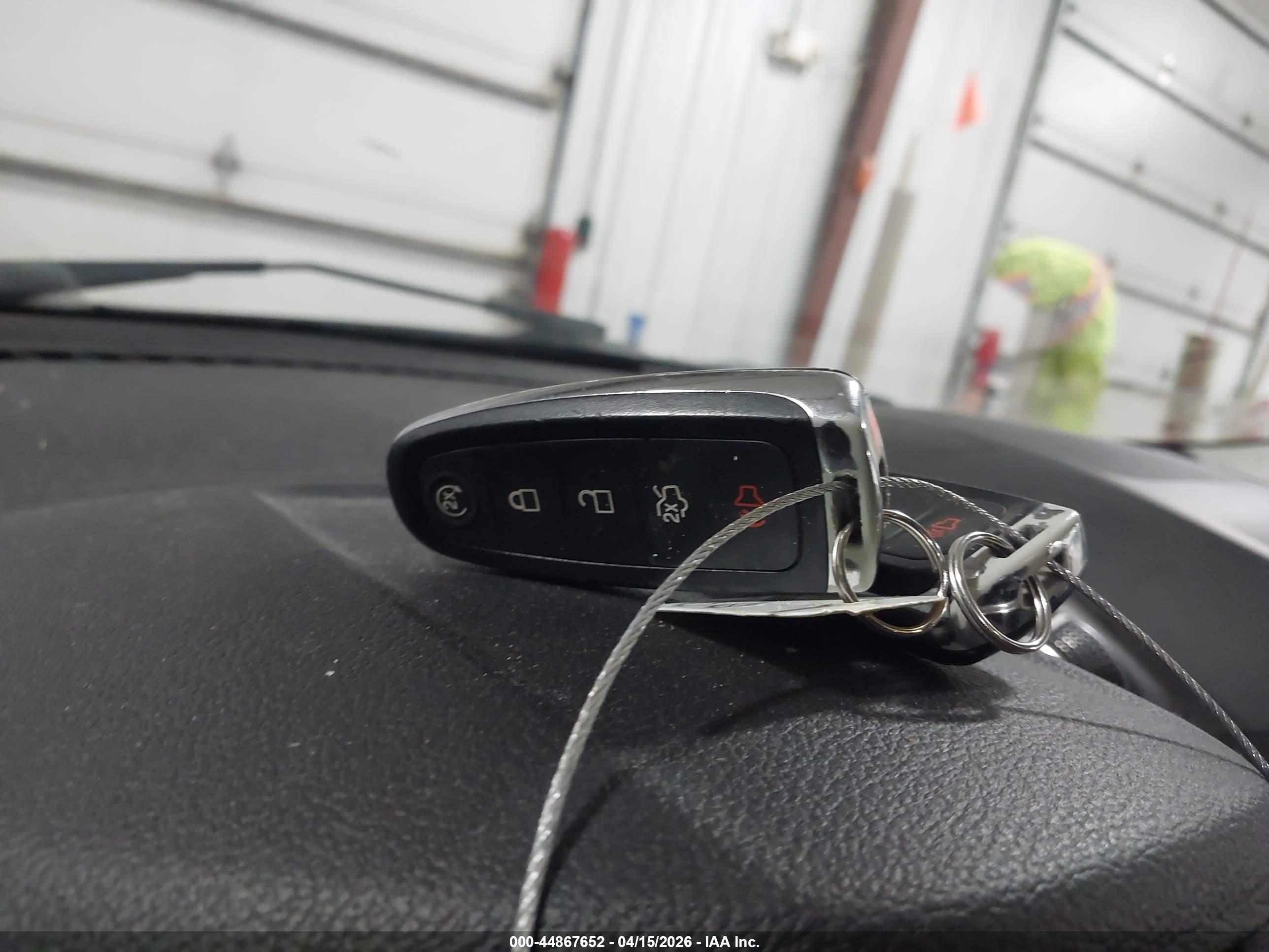 FORD ESCAPE image 11