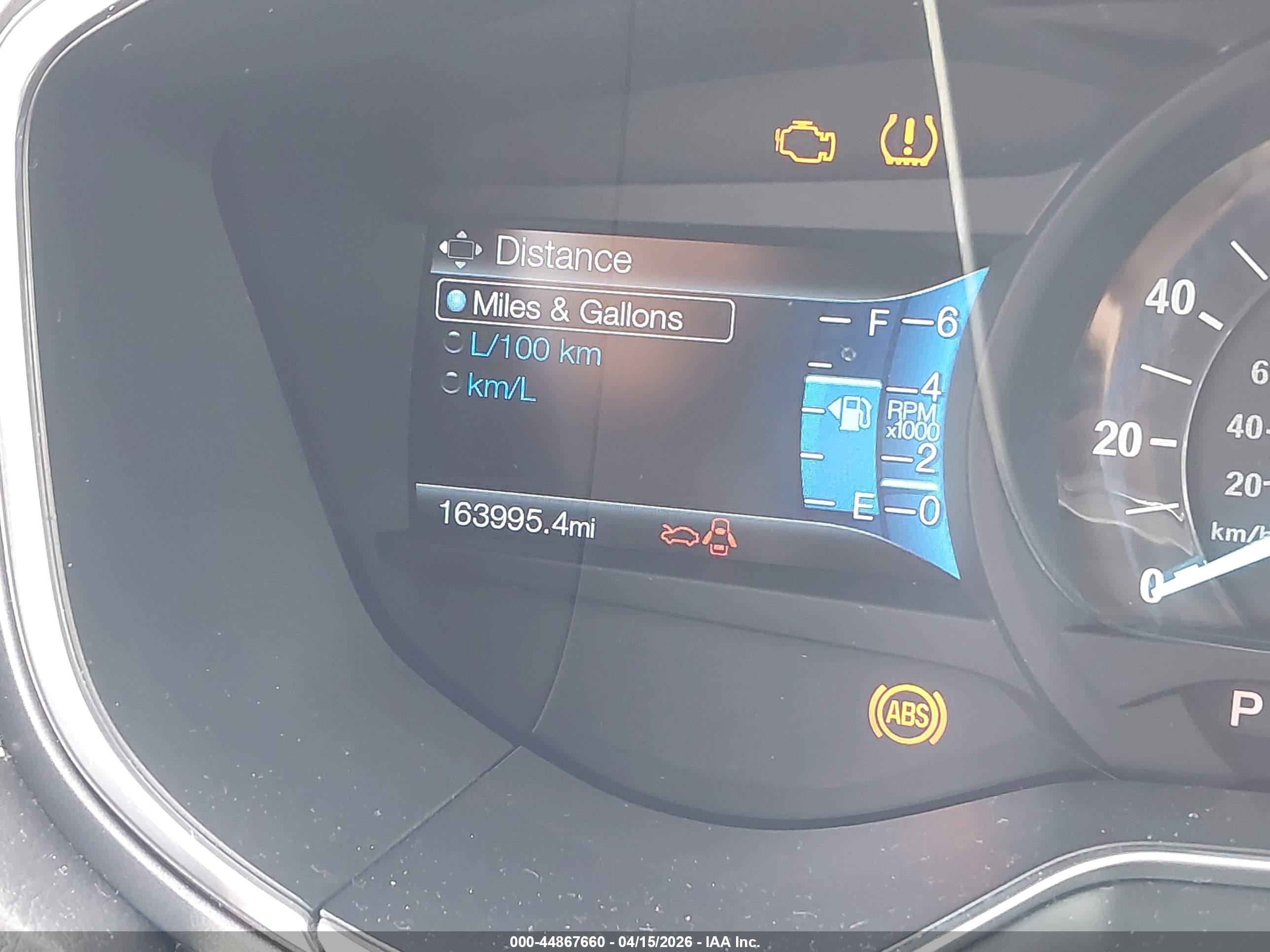 FORD FUSION image 7