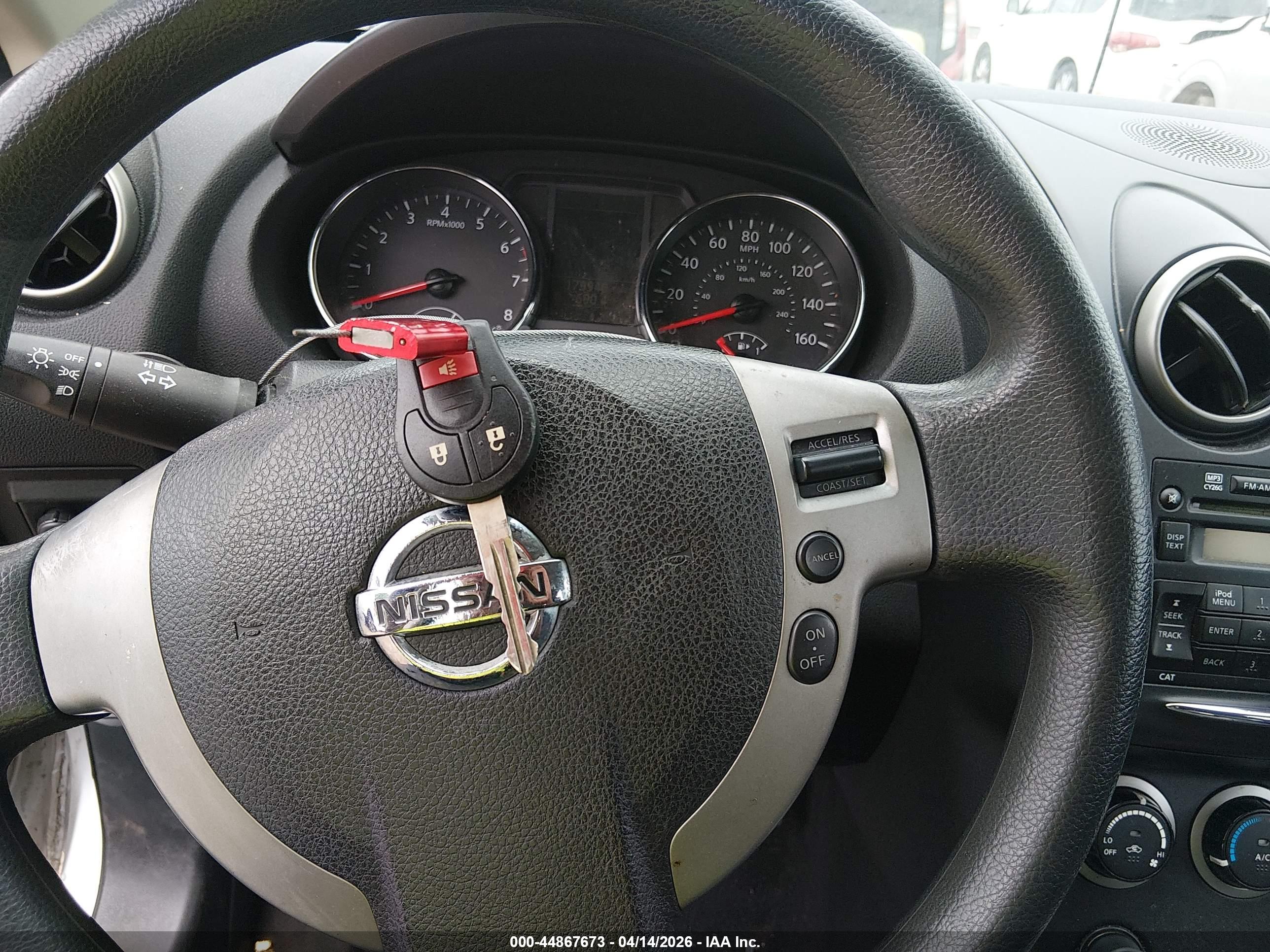 NISSAN ROGUE image 11