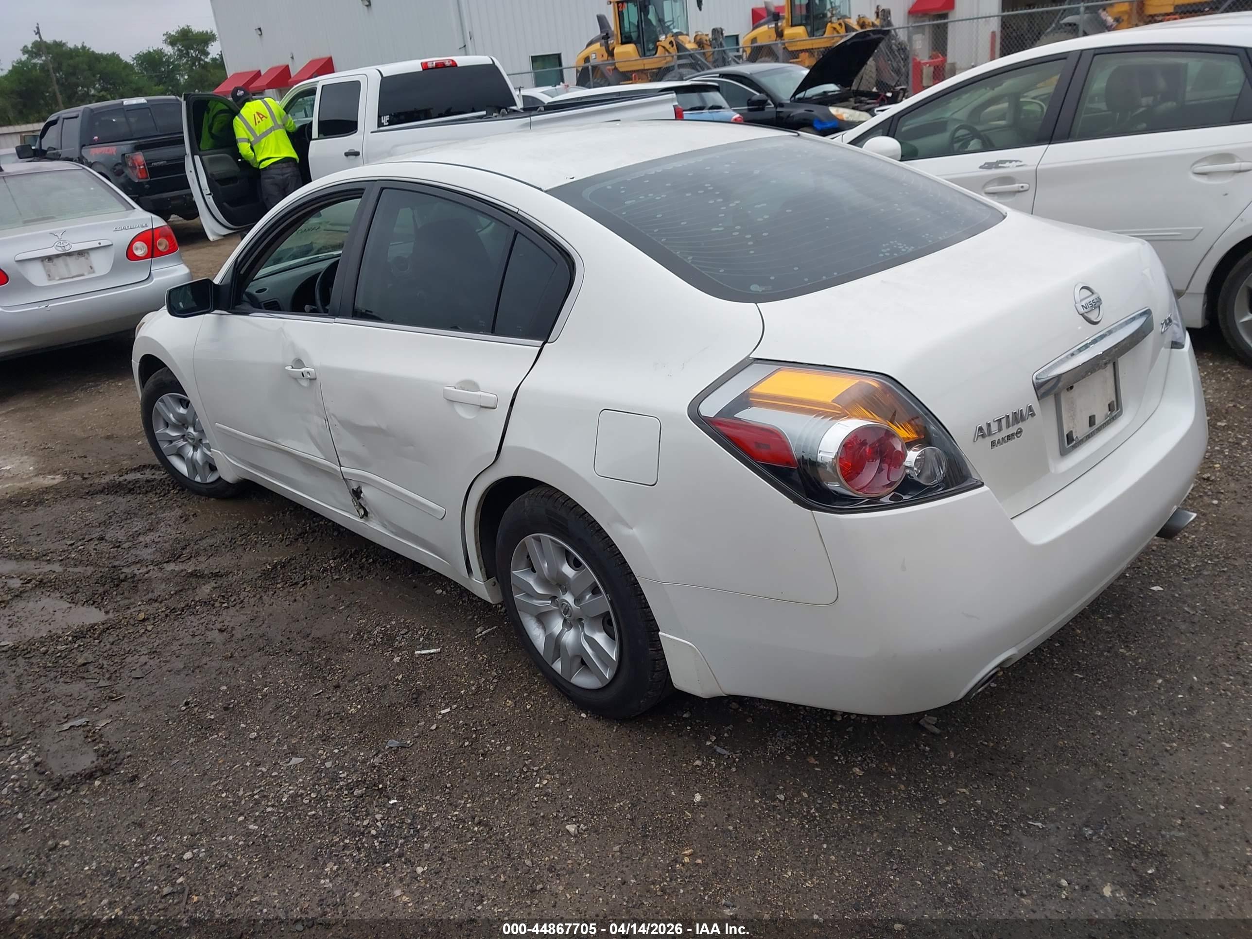 NISSAN ALTIMA image 3