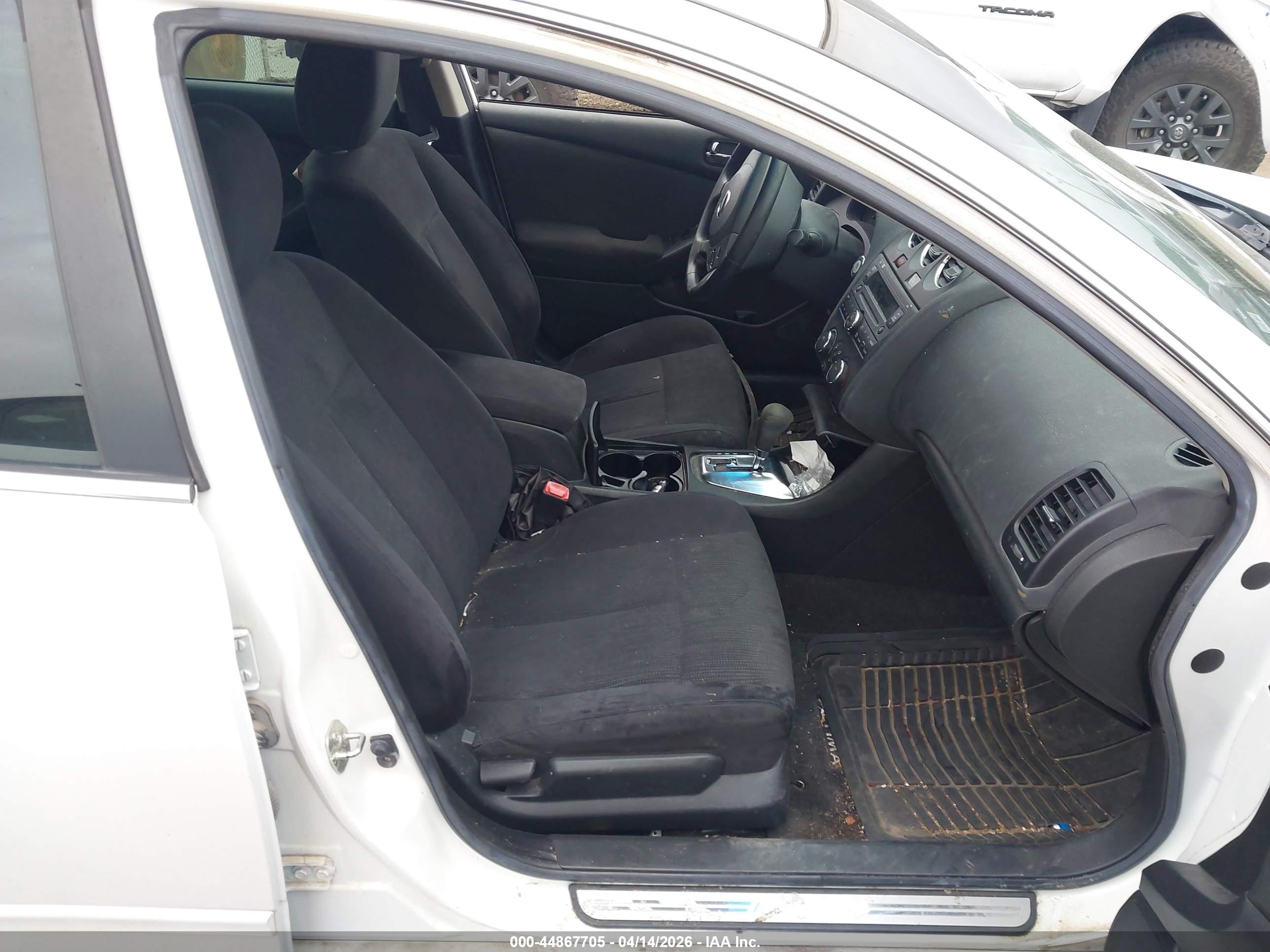 NISSAN ALTIMA image 5