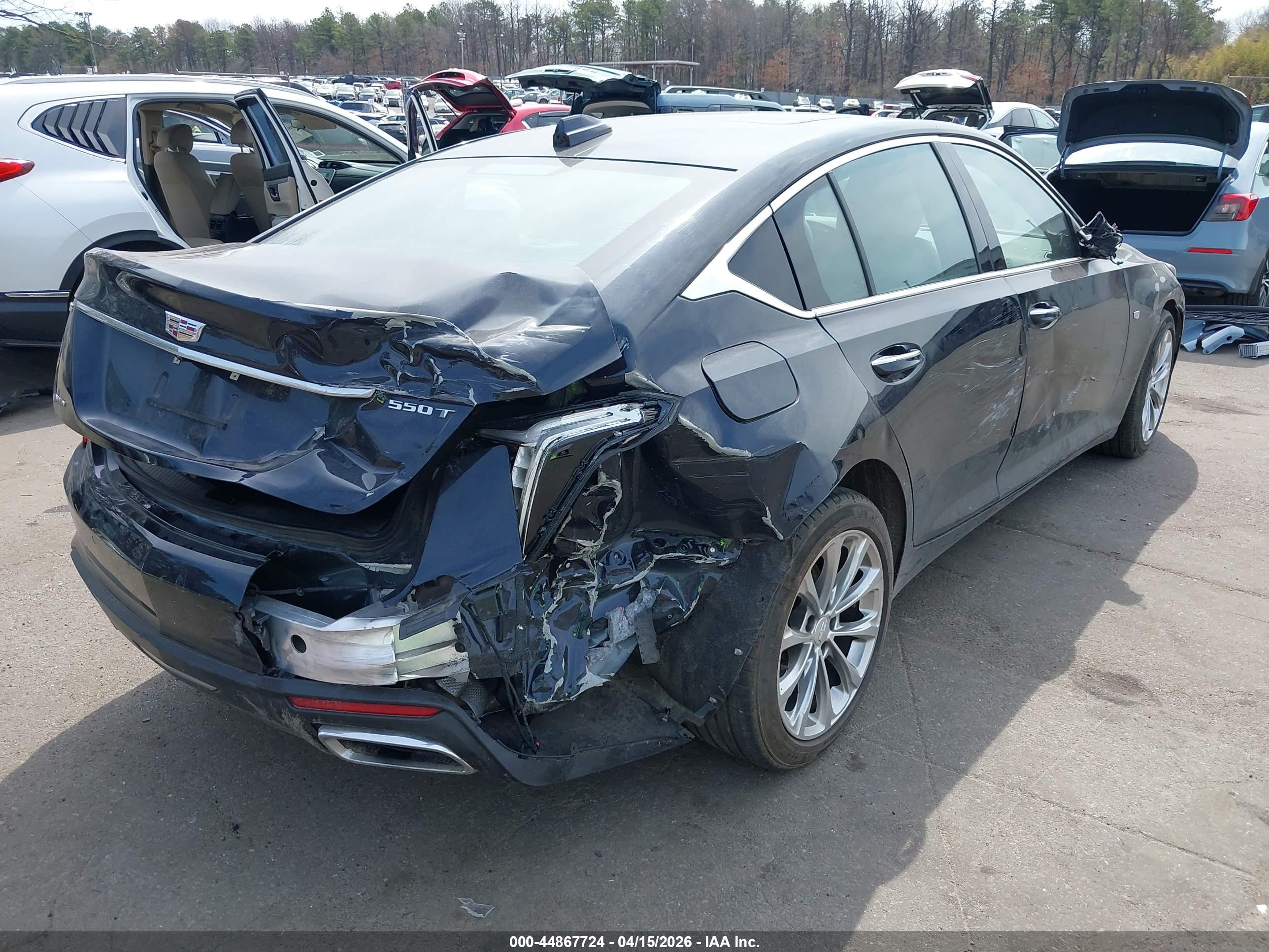 CADILLAC CT5 image 4