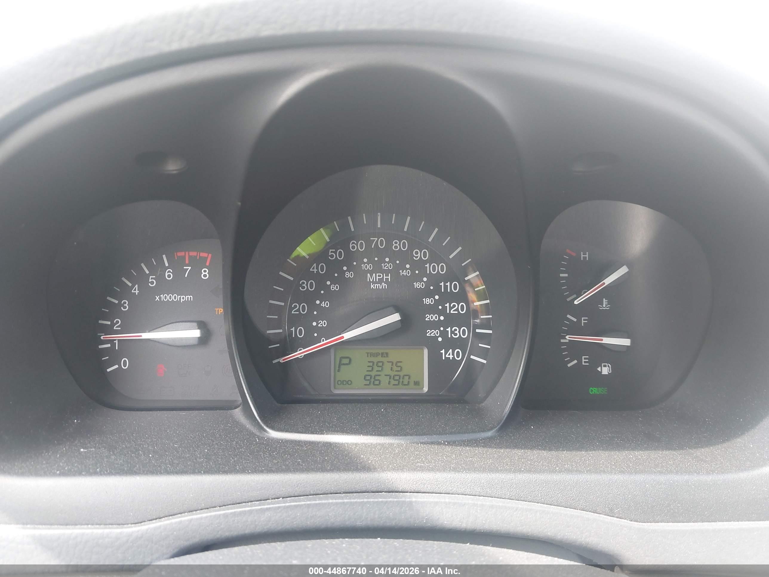 KIA SPECTRA image 7