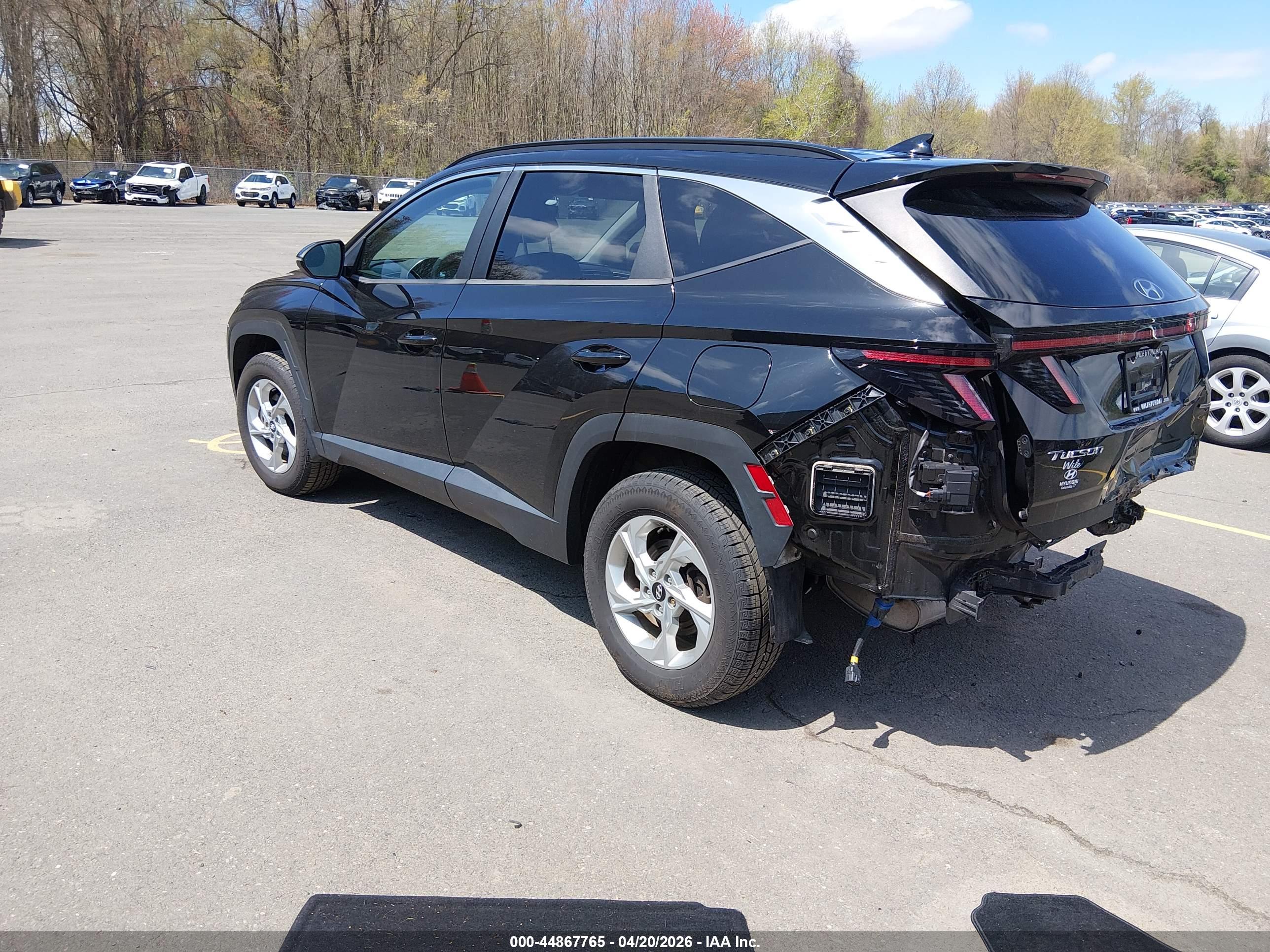 HYUNDAI TUCSON image 3