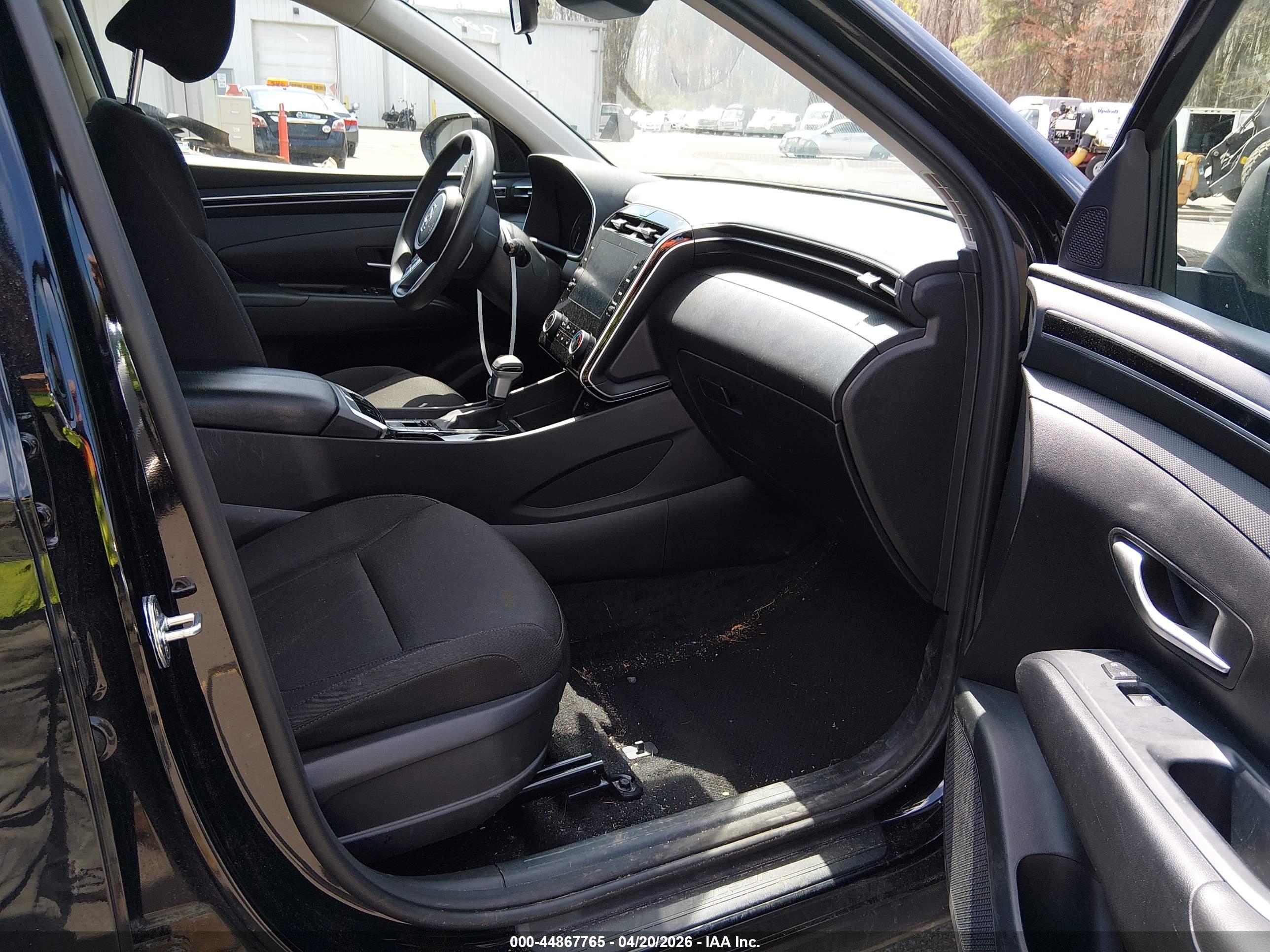 HYUNDAI TUCSON image 5