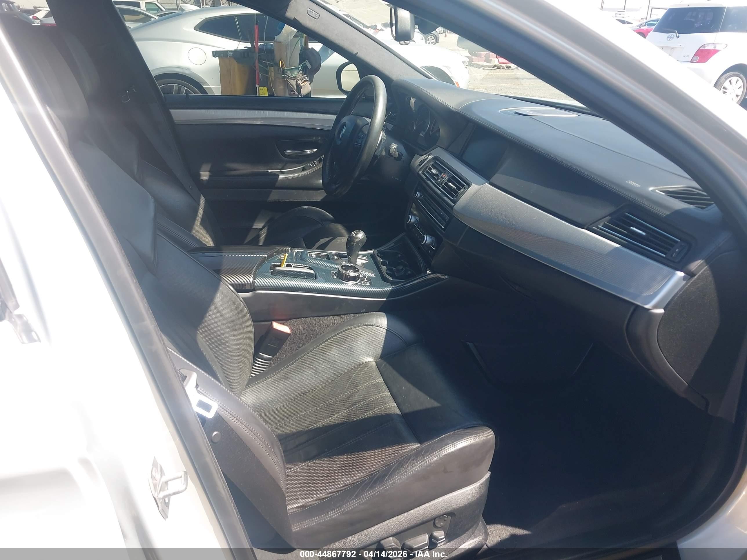 BMW M5 image 5