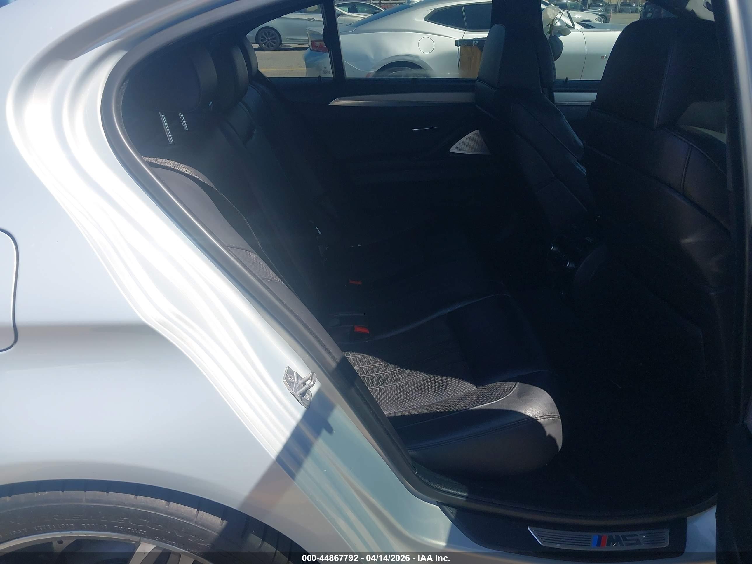 BMW M5 image 8